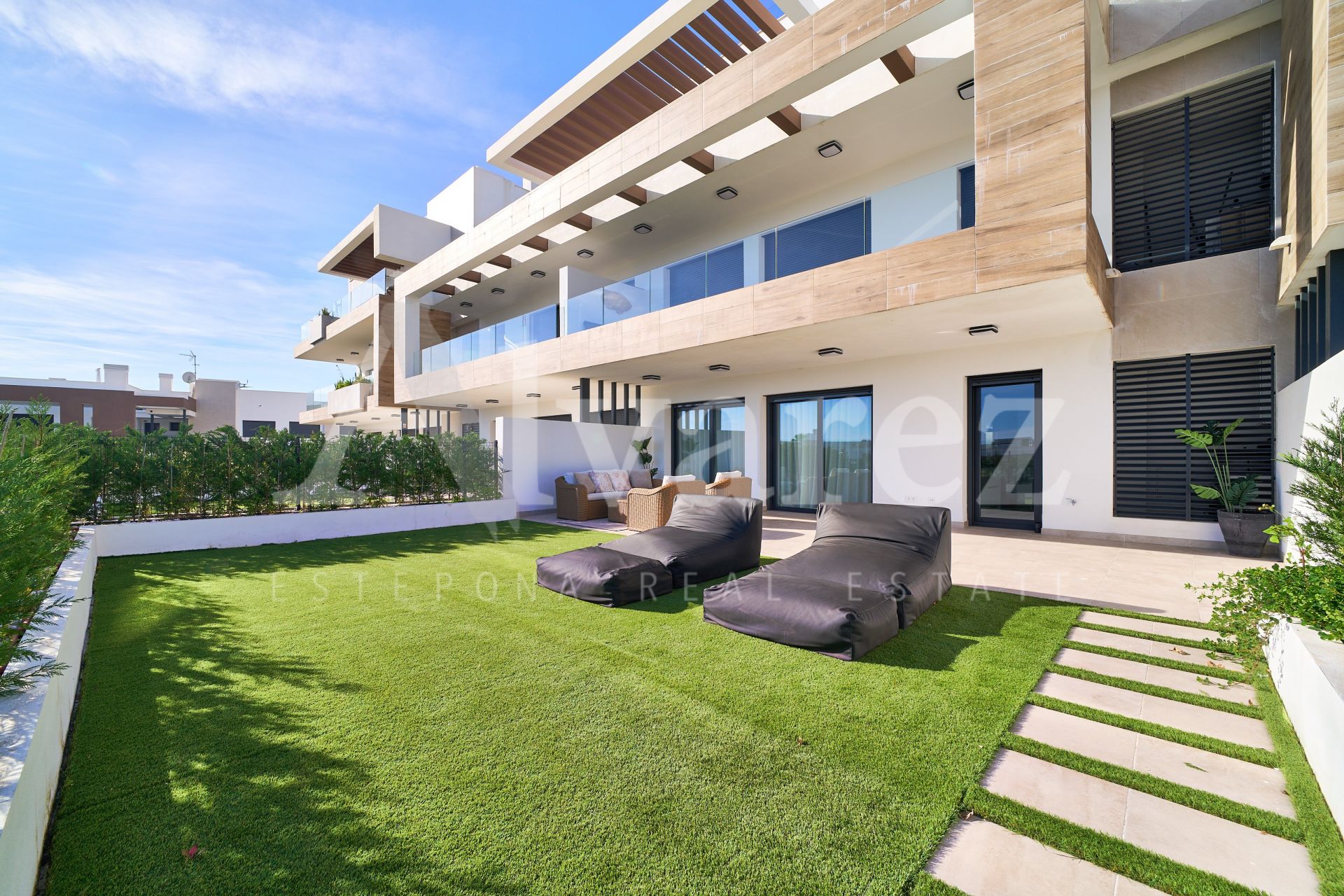 Ground Floor Apartment in Atalaya Golf, Estepona