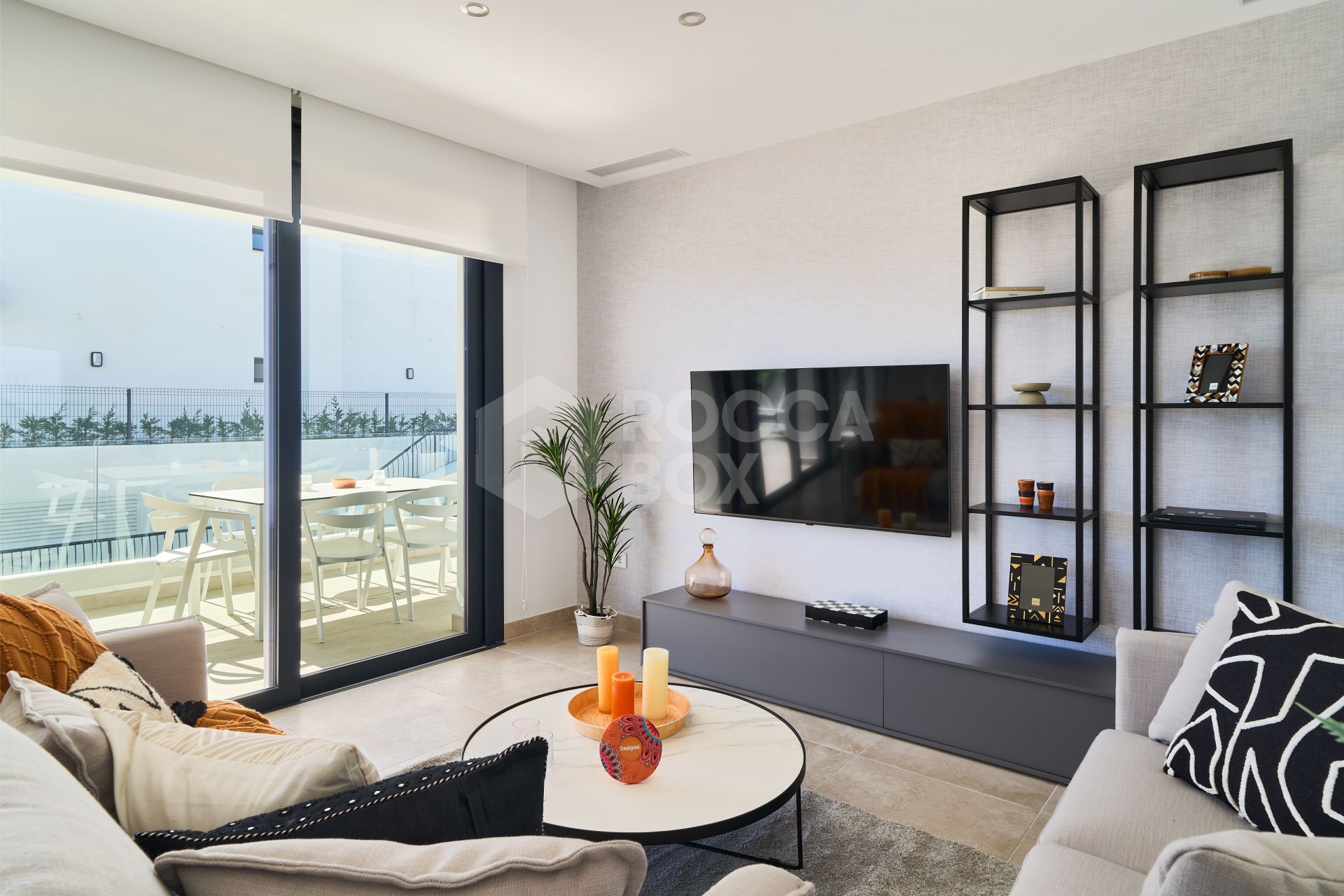 New project in a privileged location right next to Marbella - Fully Furnished - 2 Garage Spaces