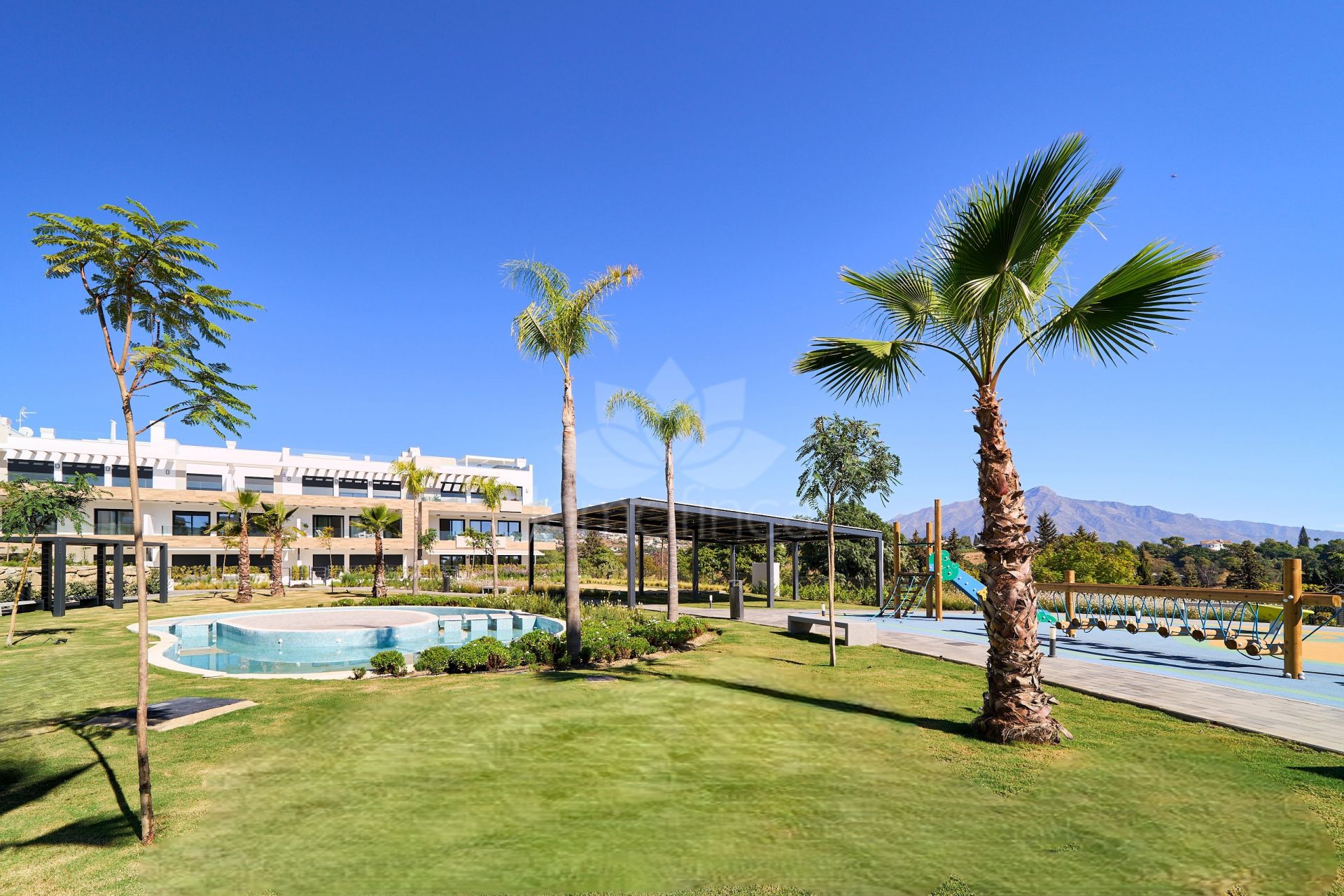 Apartment in Atalaya, Estepona