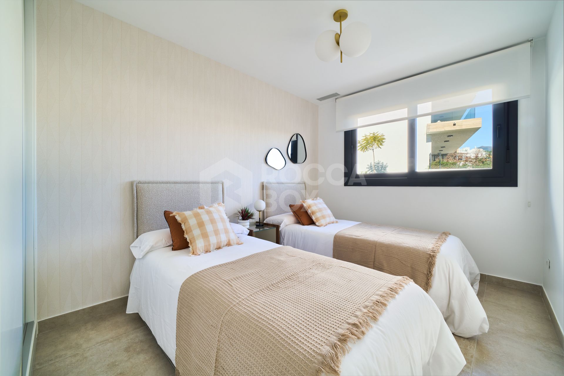 New project in a privileged location right next to Marbella - Fully Furnished - 2 Garage Spaces