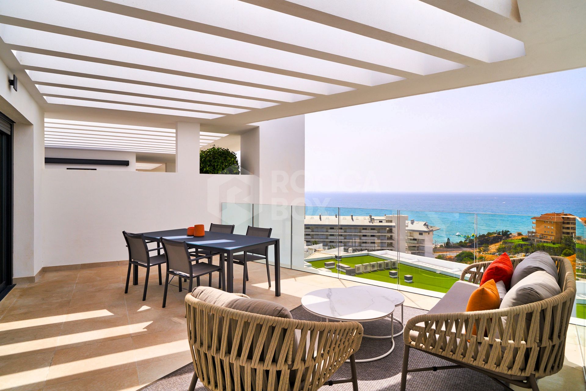Spectacular New Development in Higuerón Beachside