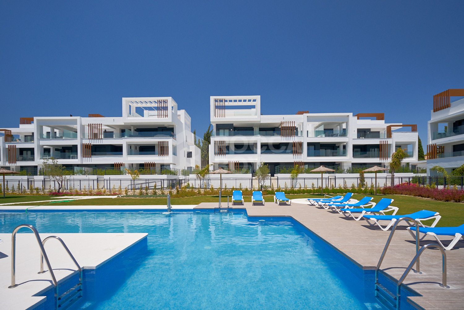 Key Ready - Last Unit - Ground Floor in the New Golden Mile - UFH + South Orientation