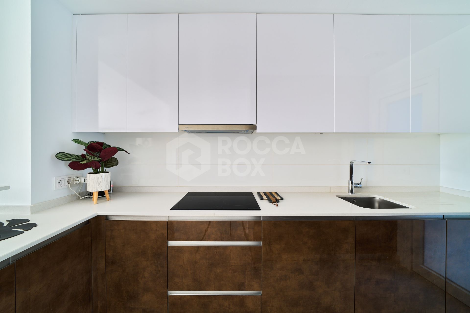 Key Ready - Last Unit - Fully furnished ground Floor in the New Golden Mile - UFH + South Orientation