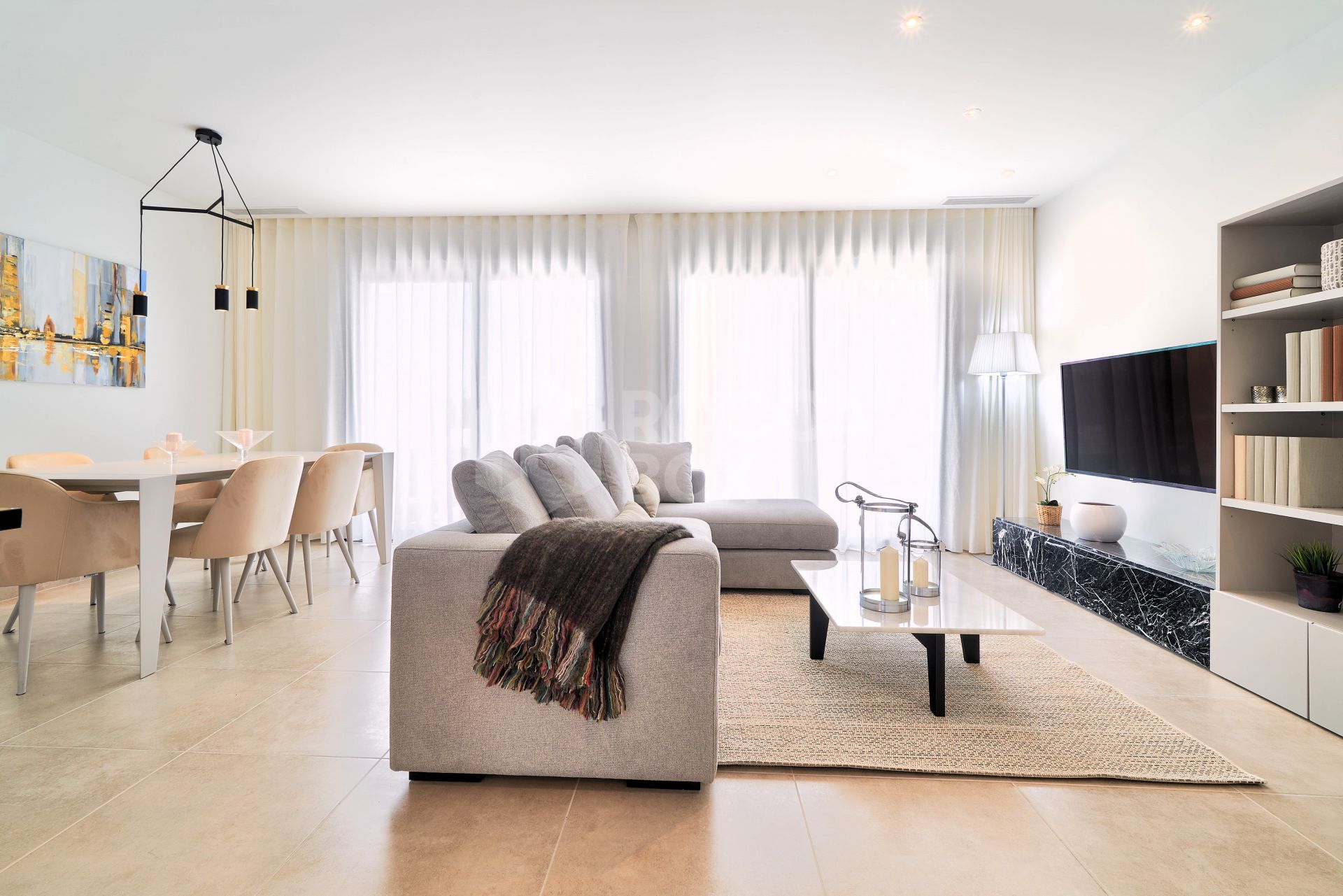 Key Ready new development of luxury apartments in a prime location next to Puerto Banús - Fully Furnished