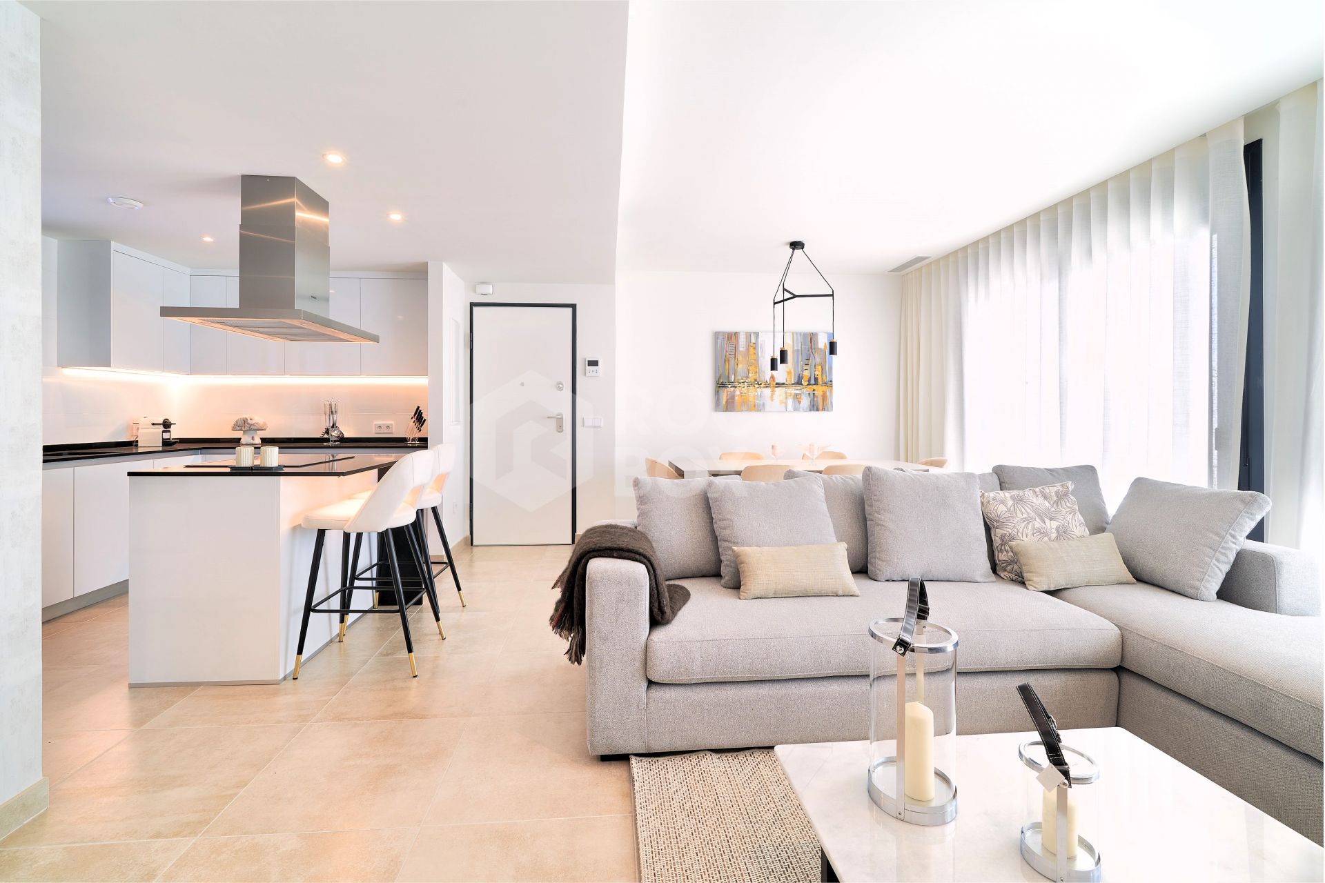 Key Ready new development of luxury apartments in a prime location next to Puerto Banús - Fully Furnished