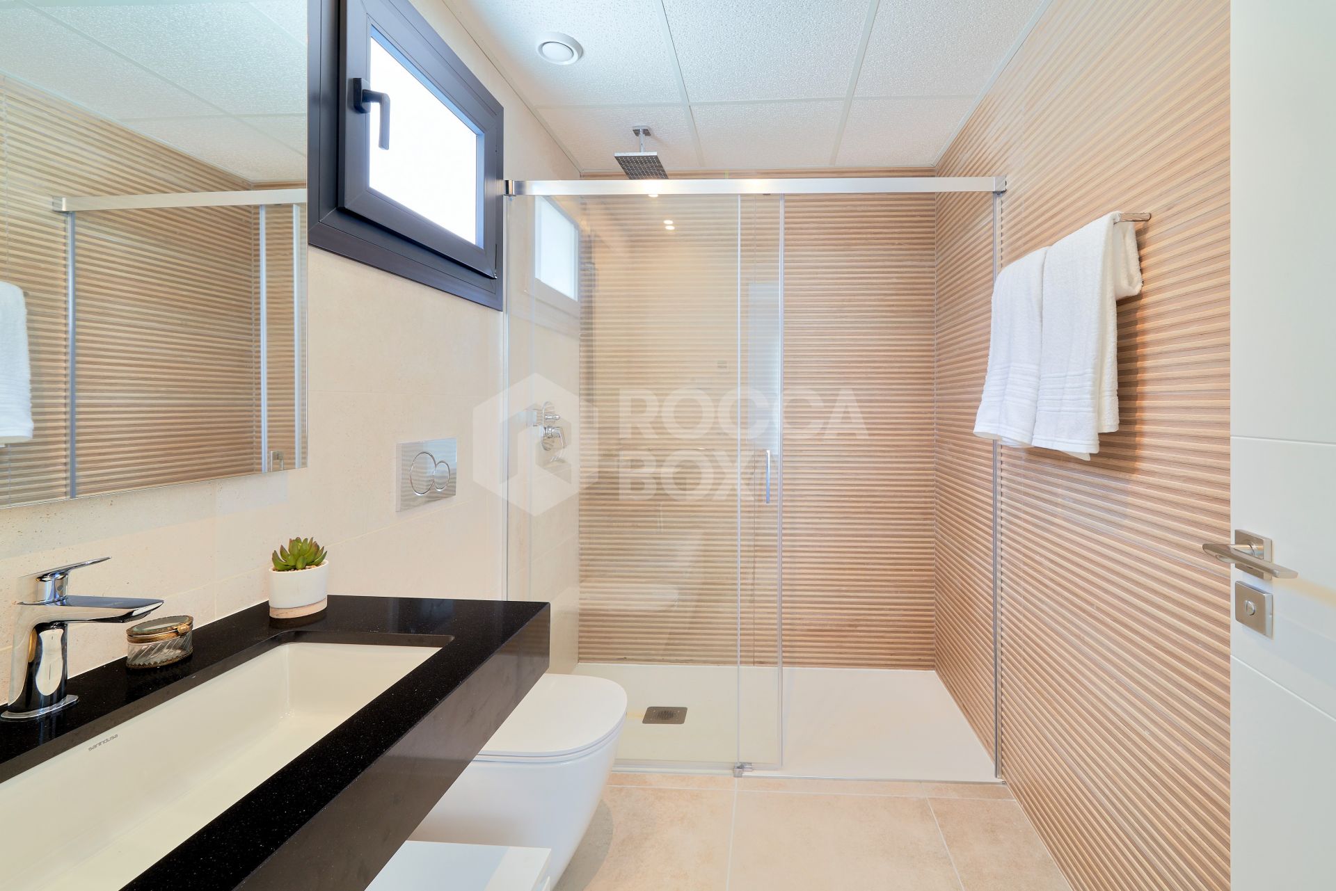 Key Ready new development of luxury apartments in a prime location next to Puerto Banús - Fully Furnished