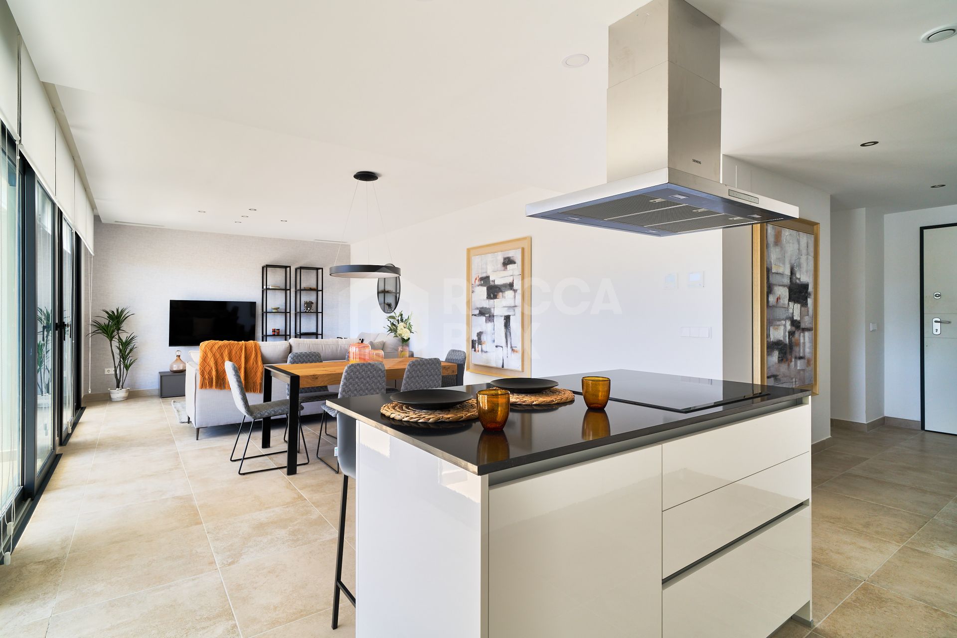 Key Ready new development of luxury apartments in a prime location next to Puerto Banús - Fully Furnished