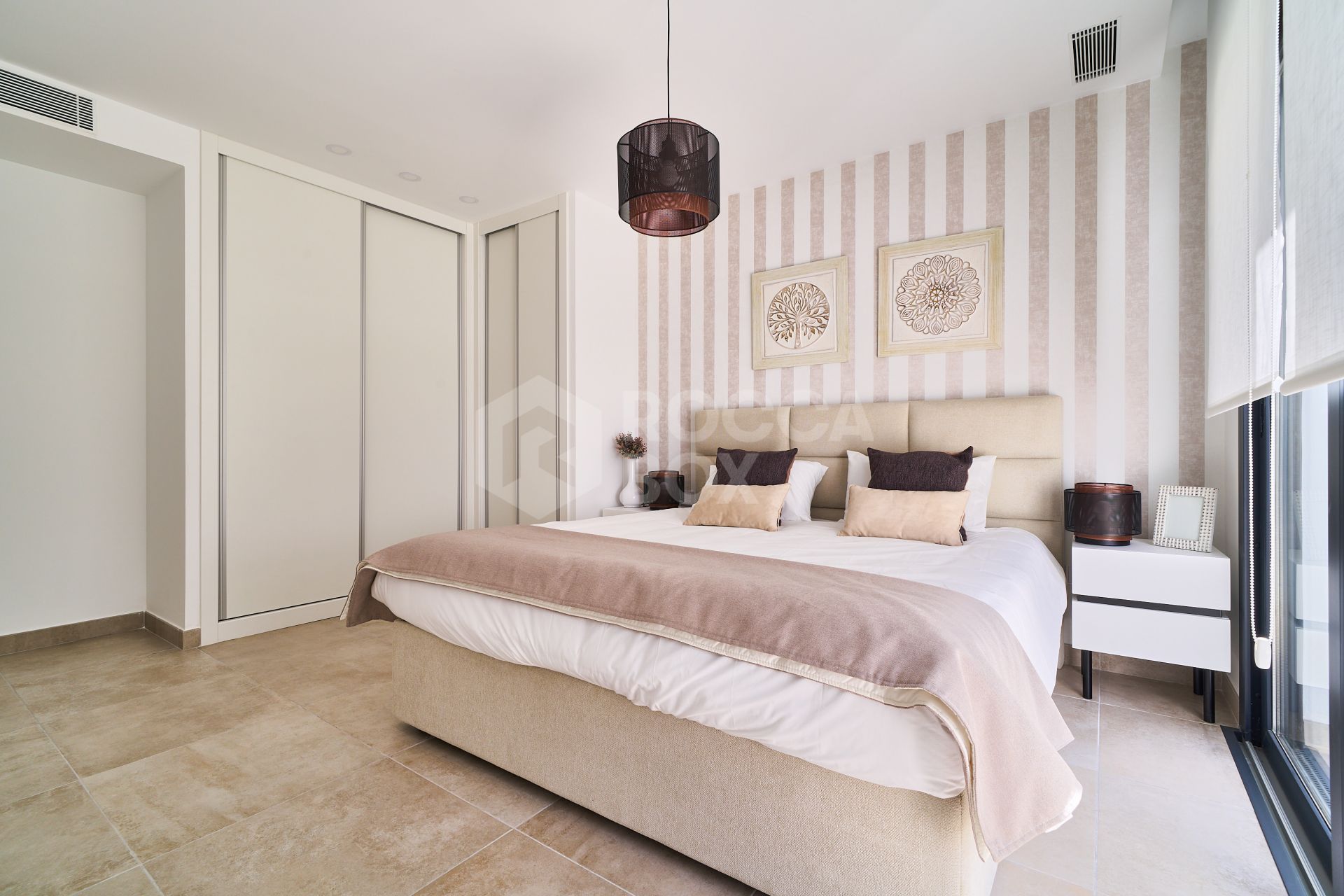 Key Ready new development of luxury apartments in a prime location next to Puerto Banús - Fully Furnished