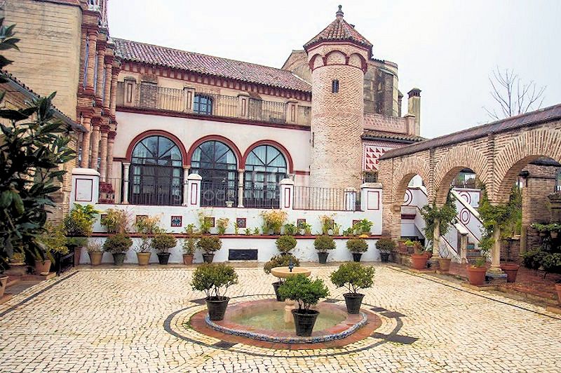 Magnífico Palacio del siglo XV en el Norte de Sevilla