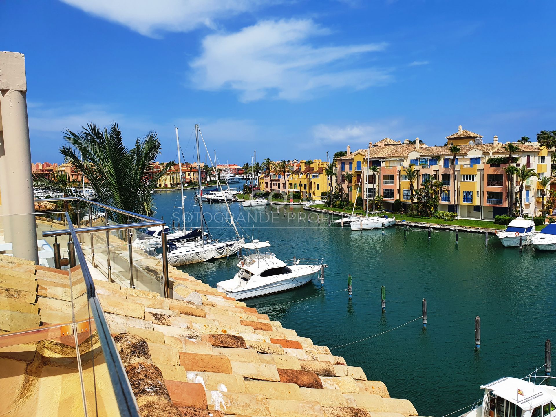 Fantastic Unfurnished Penthouse In Sotogrande Marina