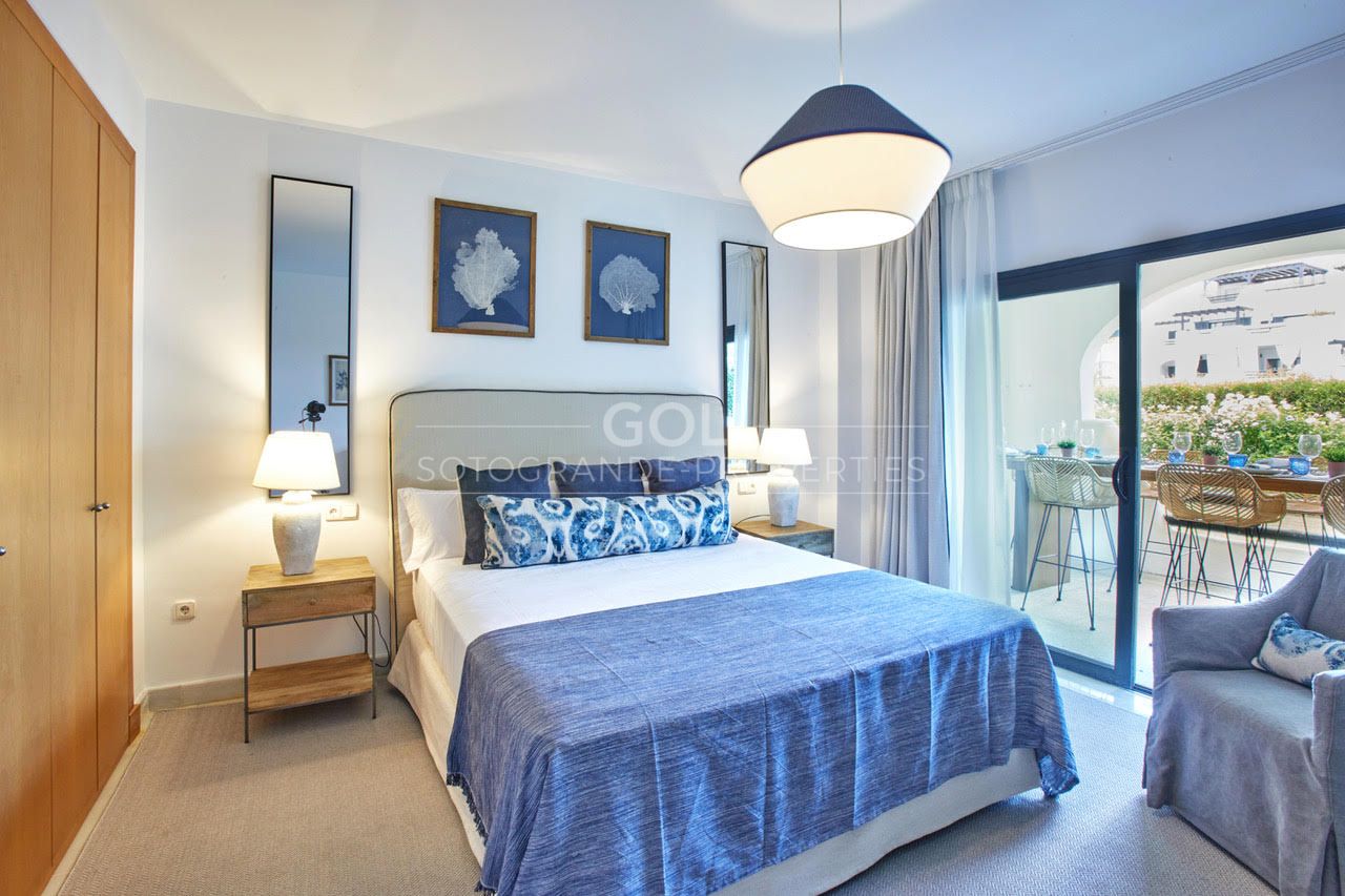 Image showcasing FANTASTIC DECORATED GROUND FLOOR APARTMENT WITH GARDEN