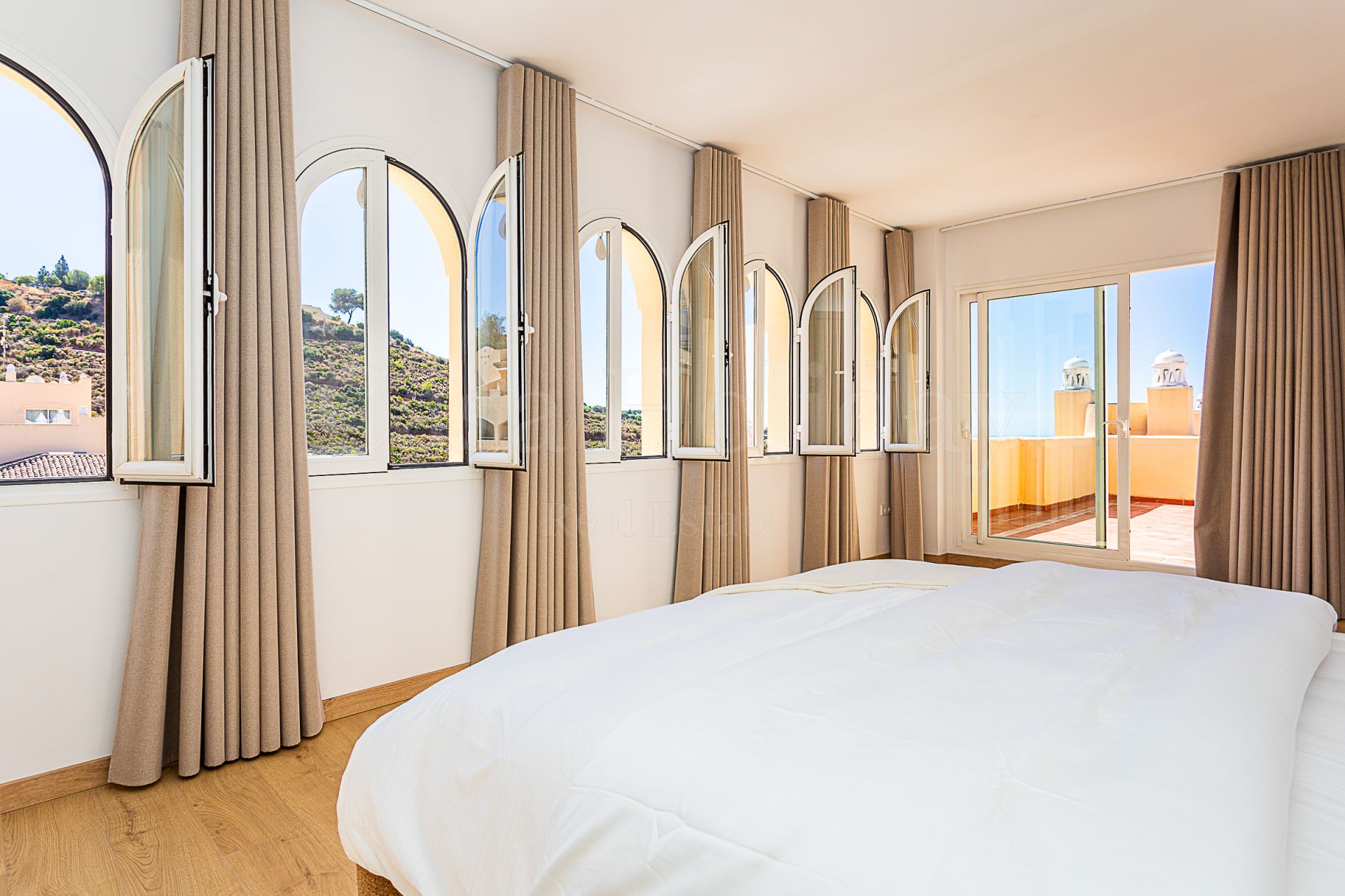 Penthouse in Elviria, Marbella