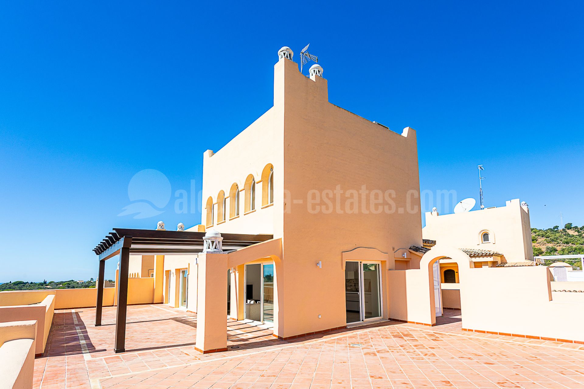 Penthouse in Elviria, Marbella