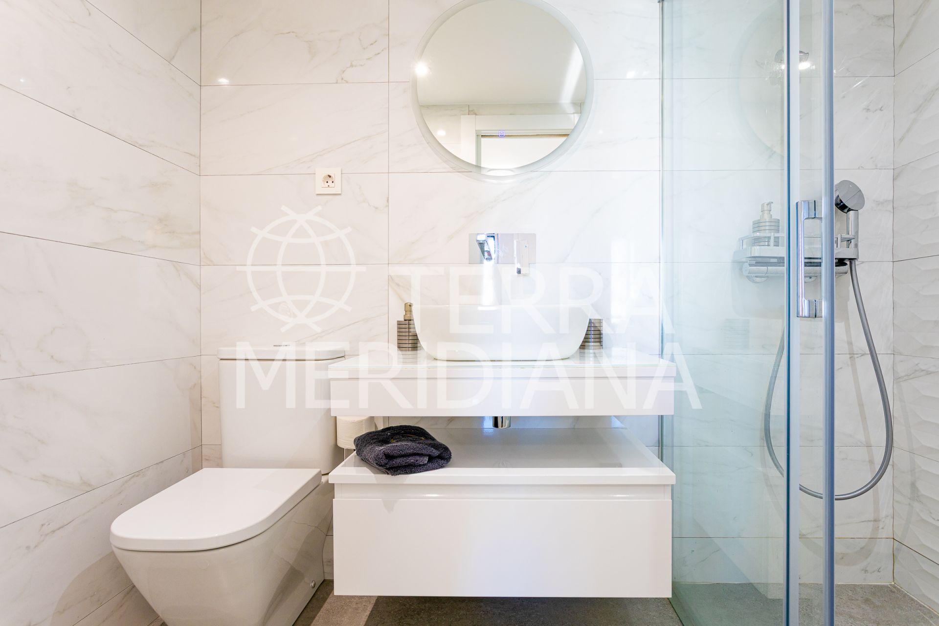 Apartment in Marbella East, Marbella