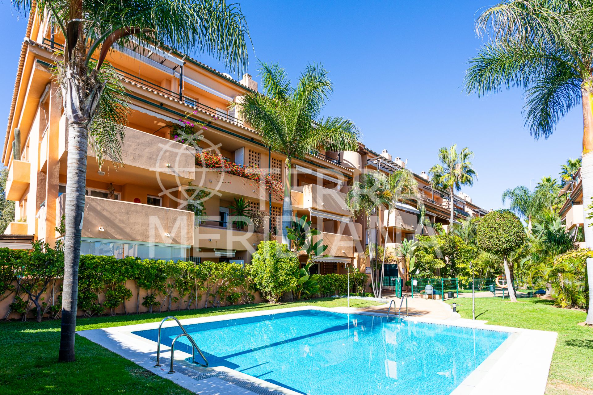 Apartment in Marbella East, Marbella