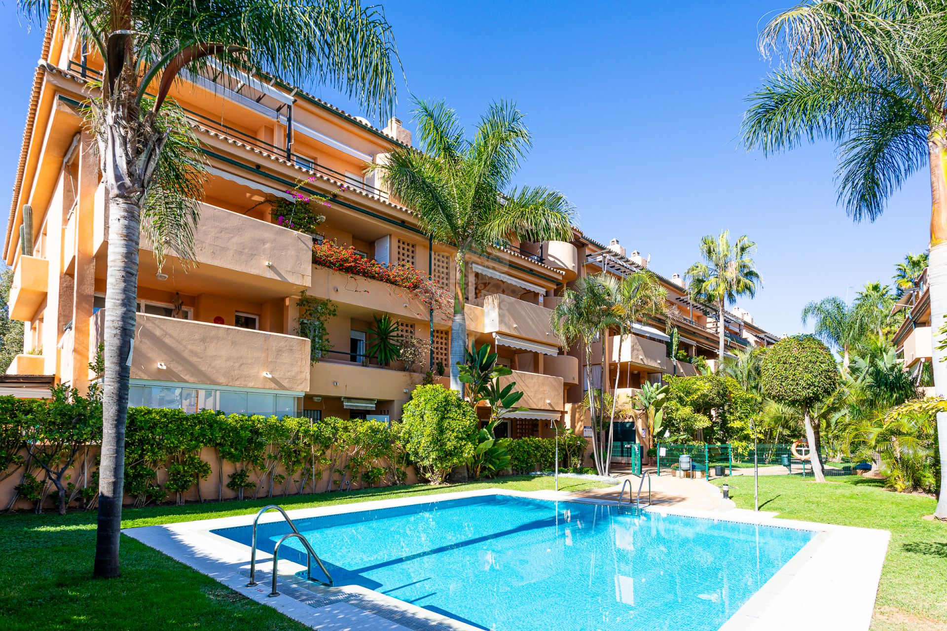 Apartment in Marbella East, Marbella