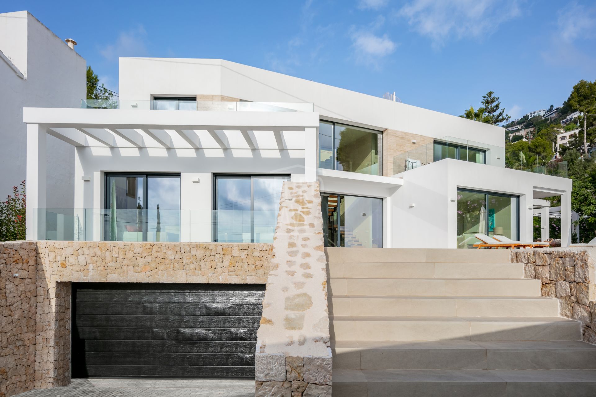 Key ready new build luxury villa for sale on the first line in Jávea with spectacular sea views
