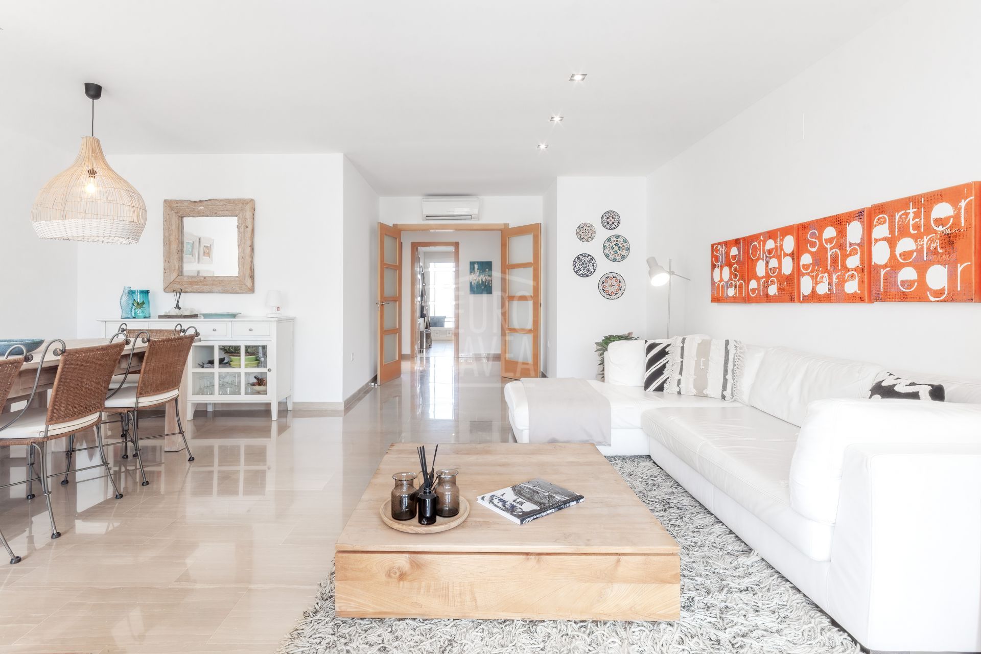 Duplex for sale exclusively in Jávea, a step away from Arenal beach