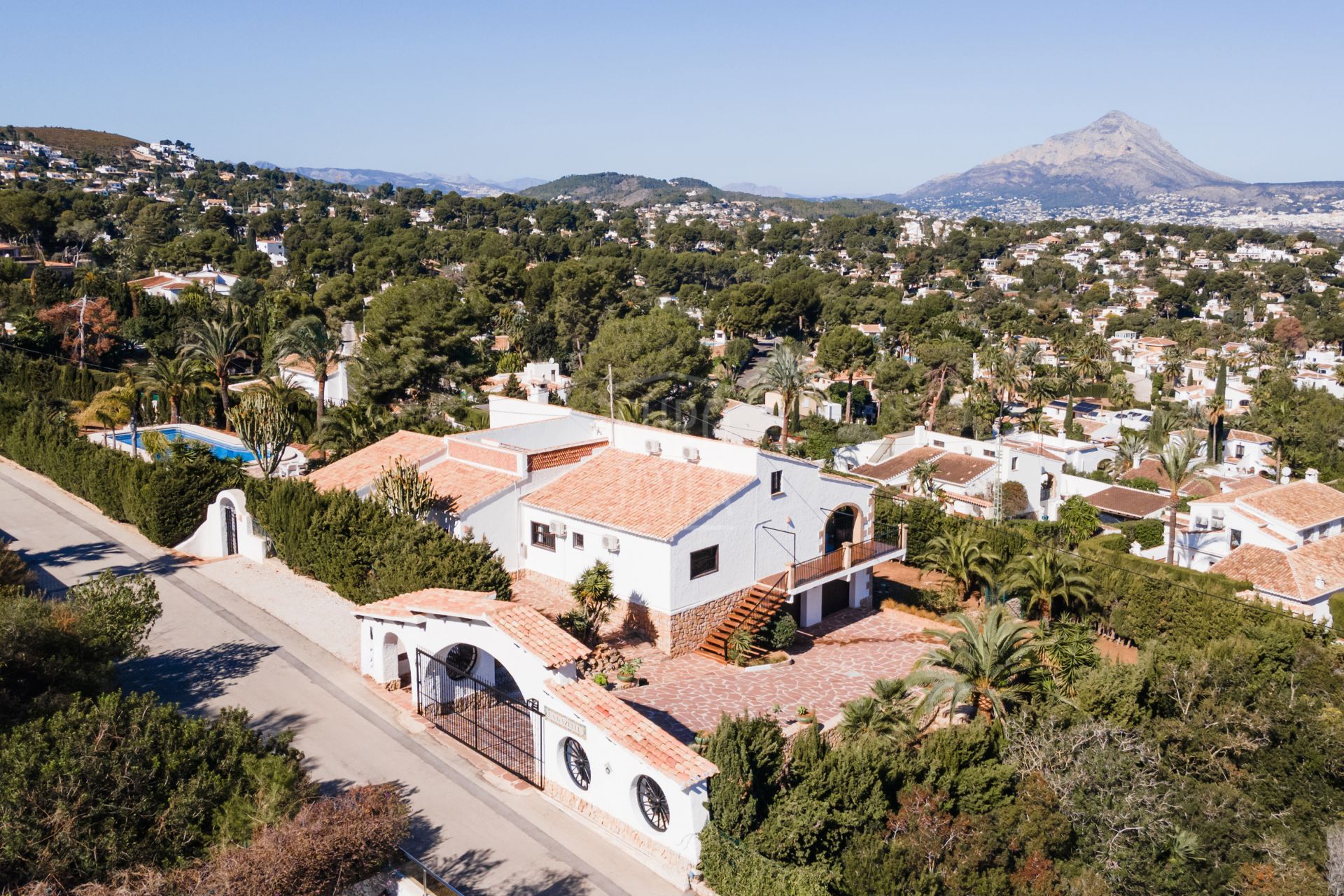 Traditional villa for sale exclusively in the Cap Martí area, in Jávea ...