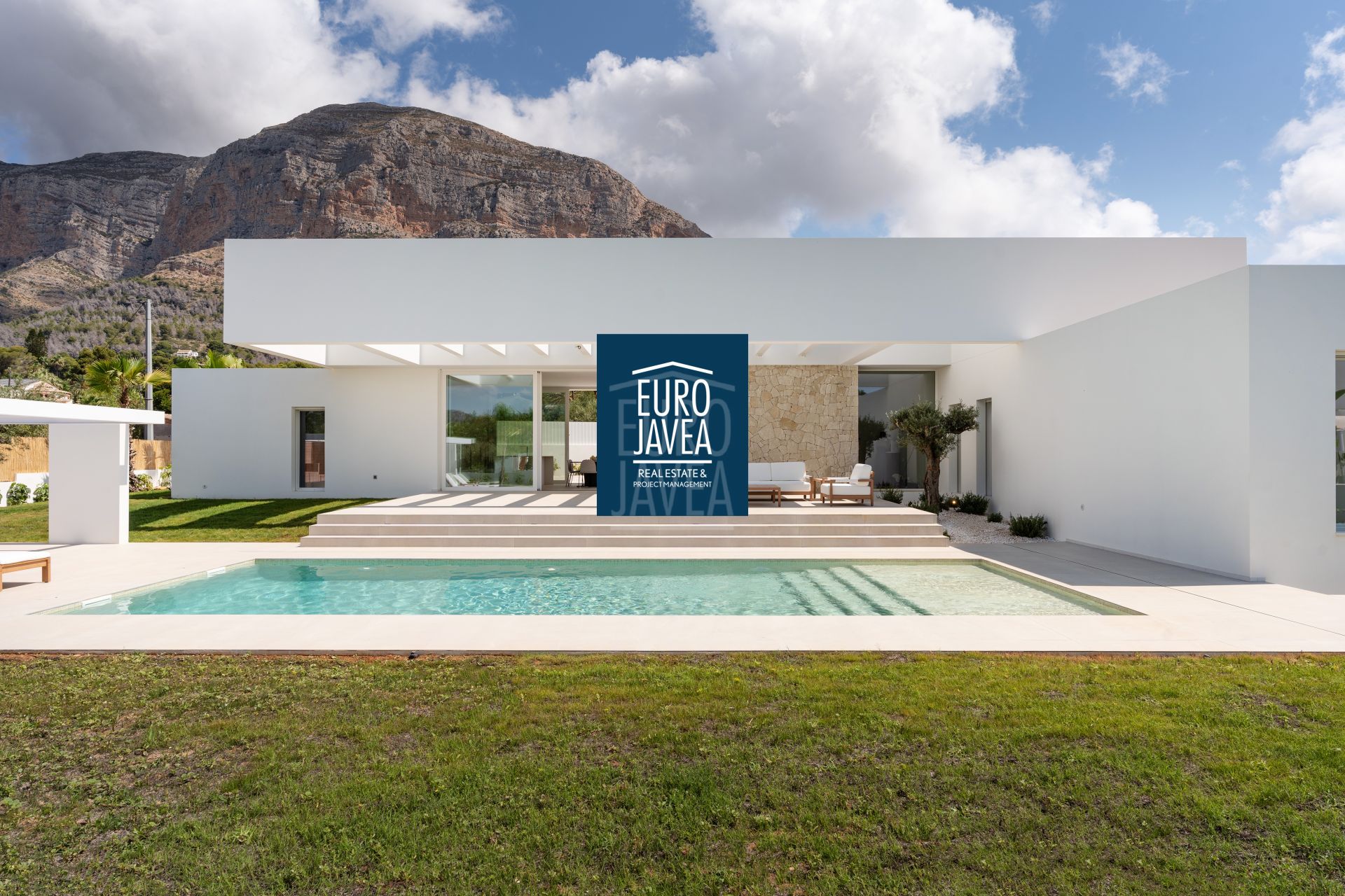 Villa Manila, exclusive newly built luxury Villa at the foot of Montgó