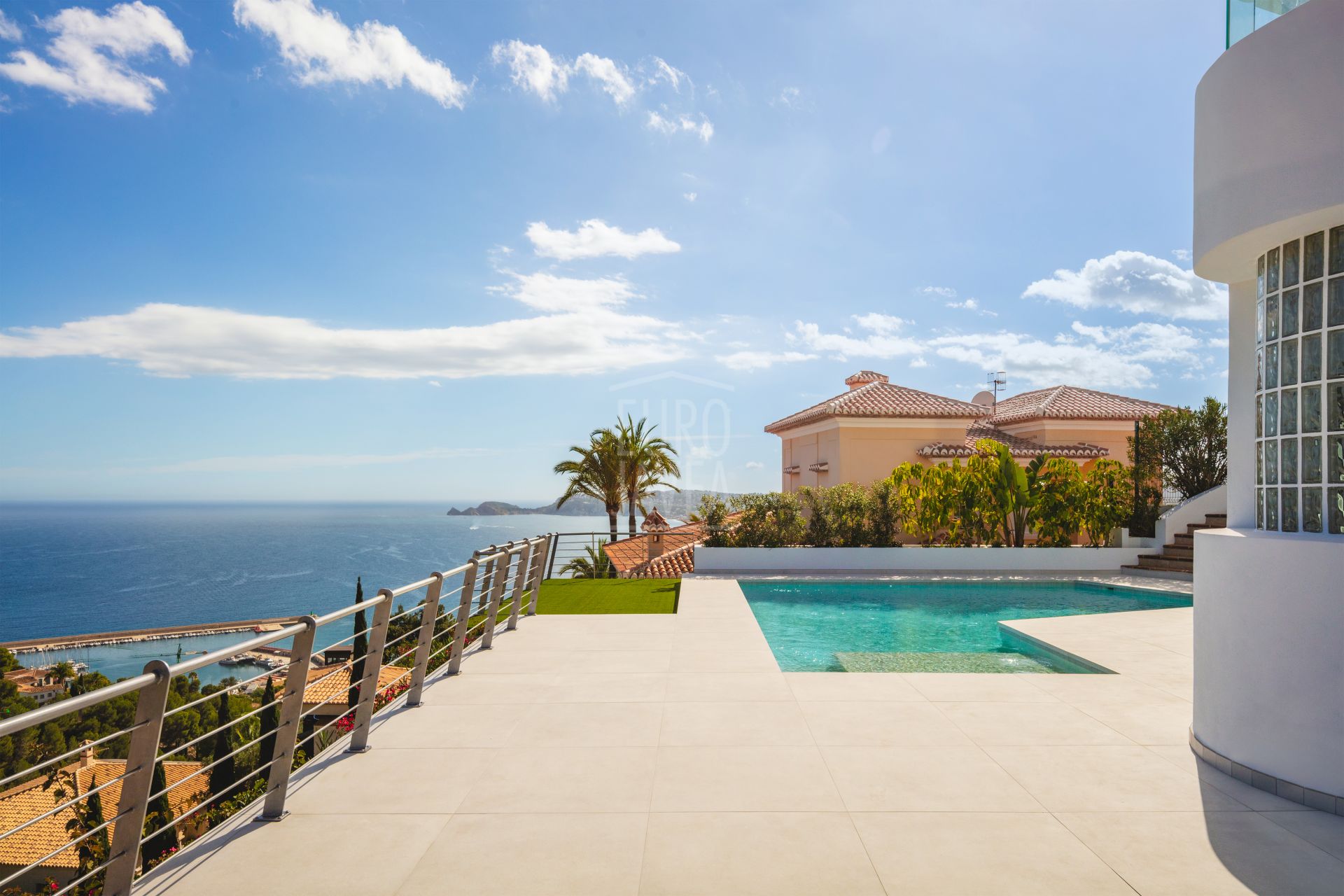 Villa Allure, luxe méditerranéen avec vue panoramique sur la mer à La Corona, Jávea