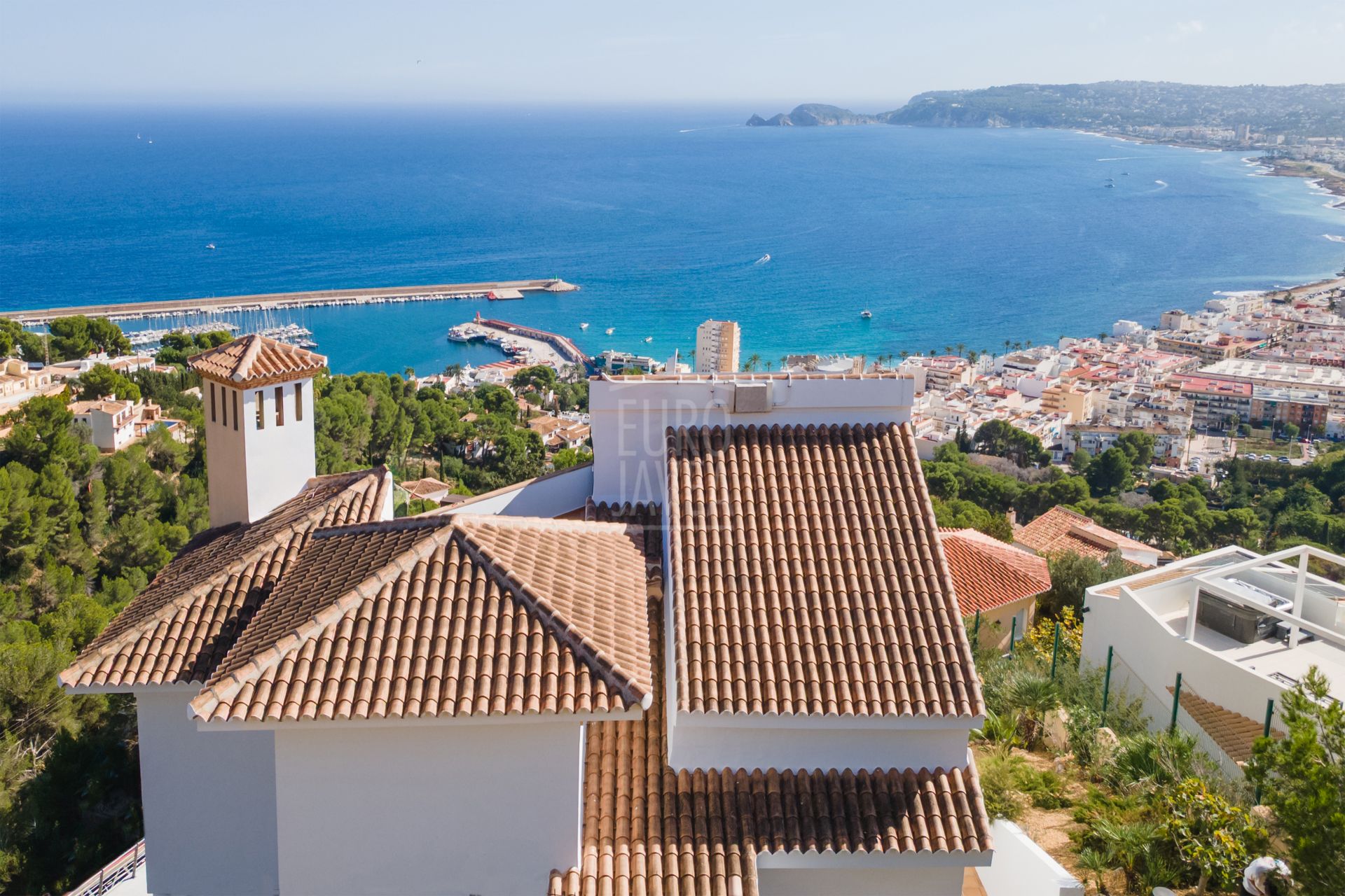 Villa Allure, luxe méditerranéen avec vue panoramique sur la mer à La Corona, Jávea