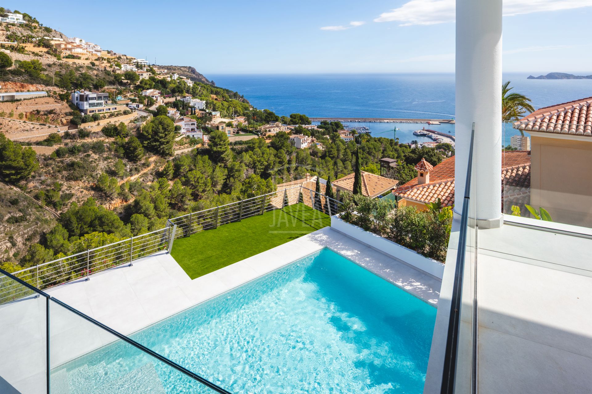 Villa Allure, luxe méditerranéen avec vue panoramique sur la mer à La Corona, Jávea