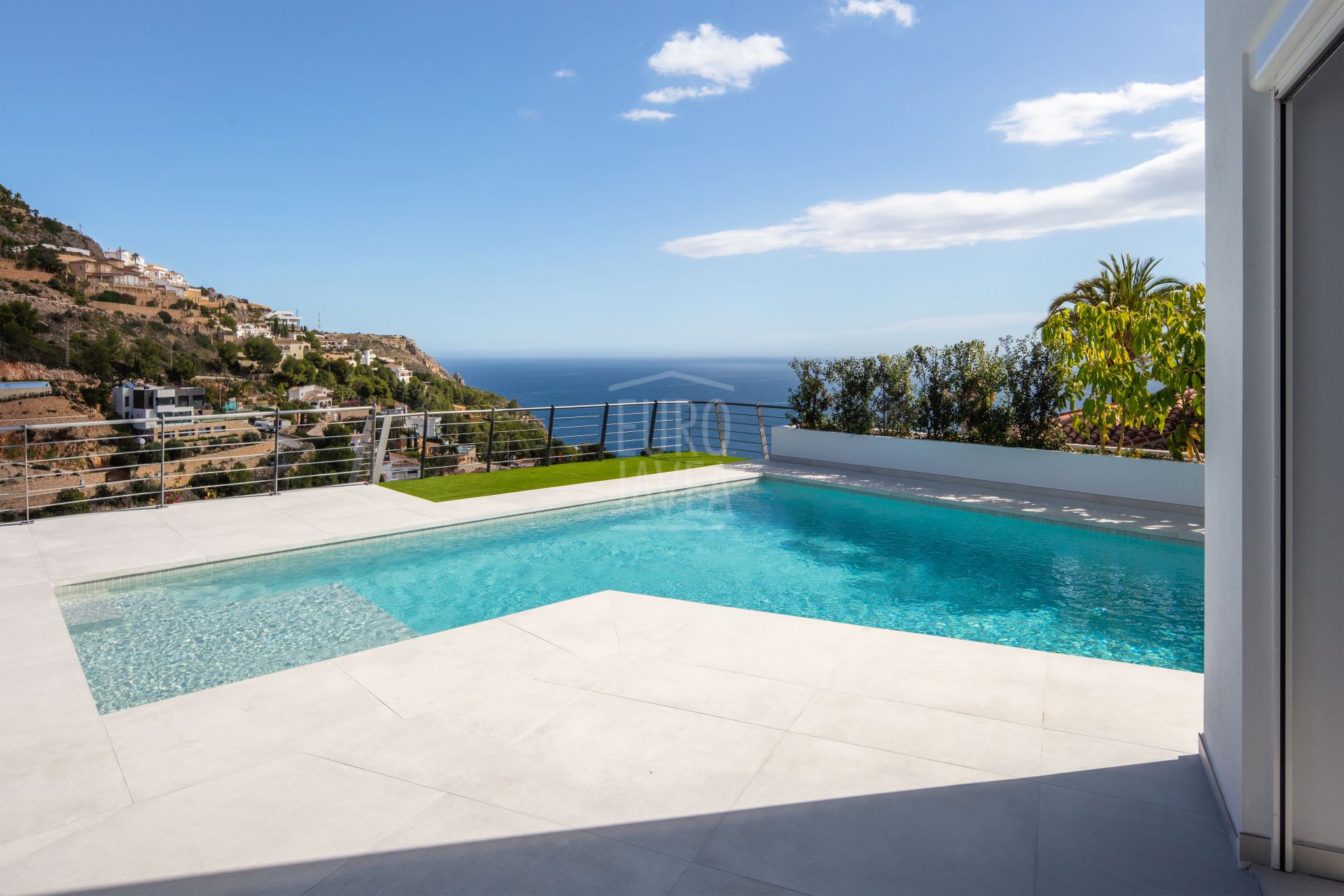 Villa Allure, luxe méditerranéen avec vue panoramique sur la mer à La Corona, Jávea