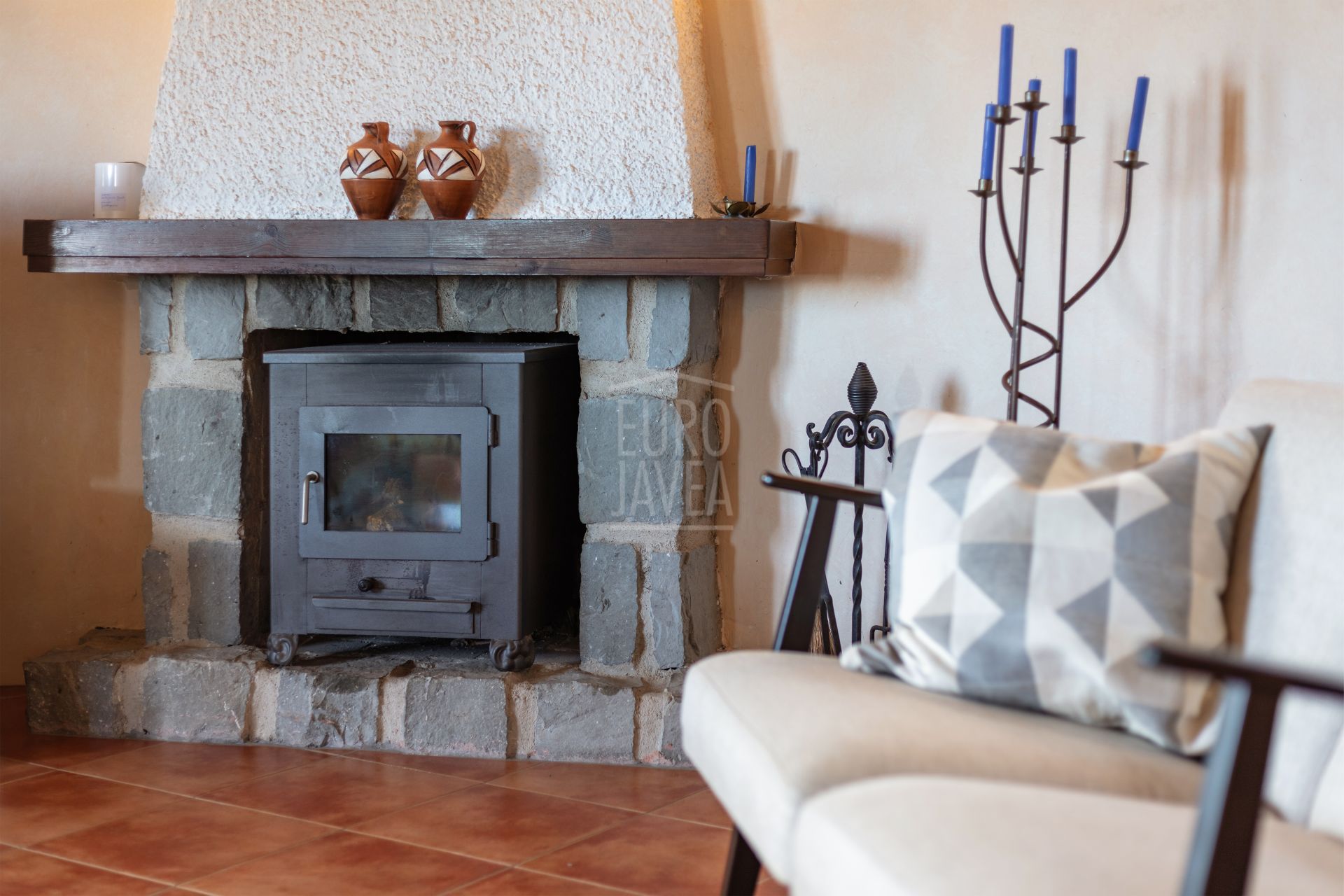 Exclusive Villa Lesca, a charming home in Balcón al Mar with spectacular sea views