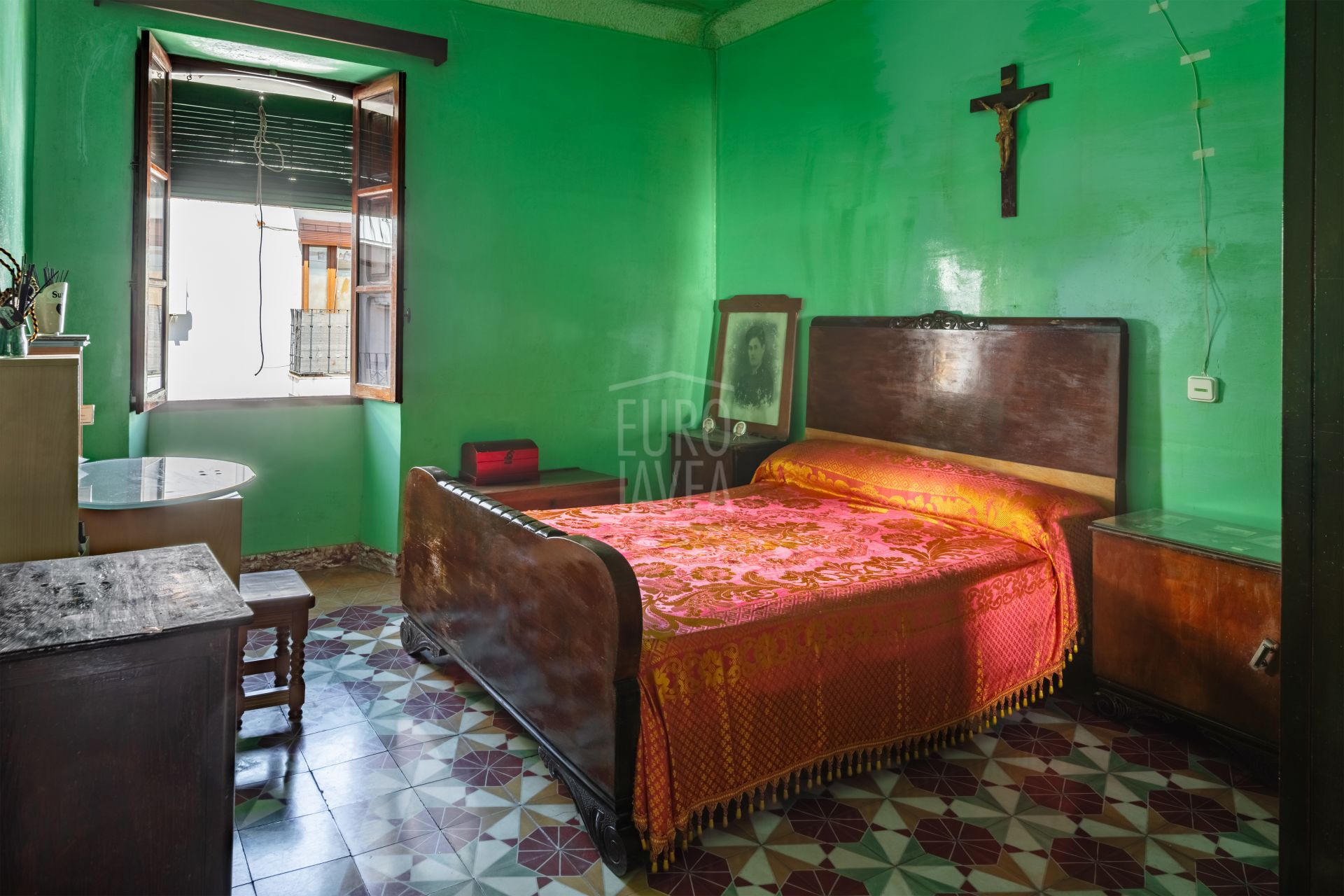 Charming village house for renovation in Jávea’s old town