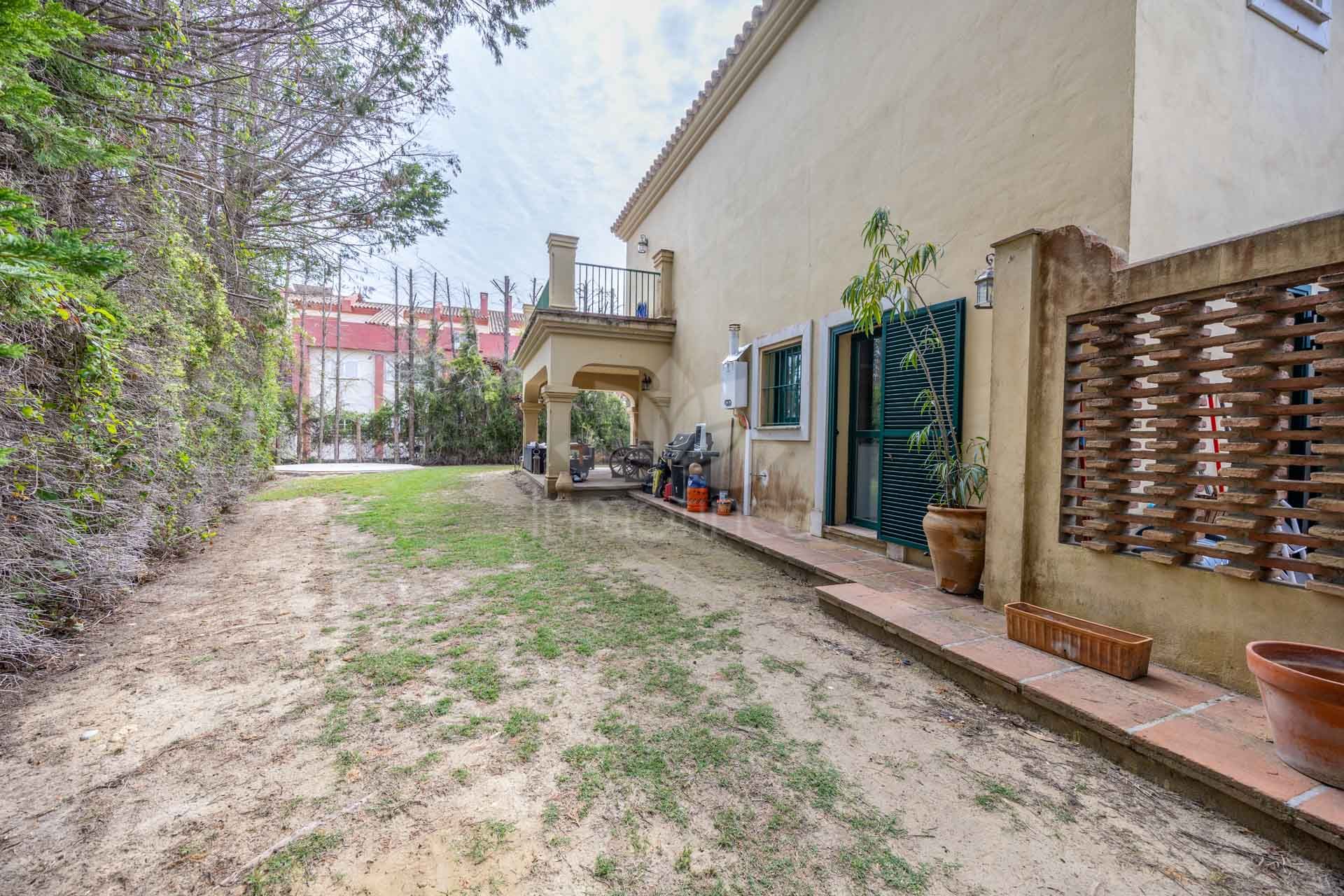 Semi Detached House in El Casar Fronda, Sotogrande