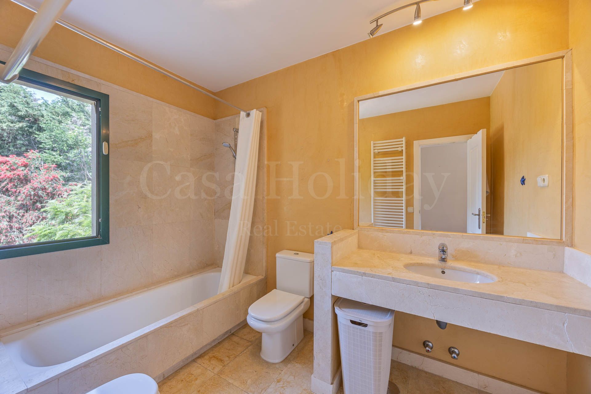 Semi Detached House in El Casar Fronda, Sotogrande