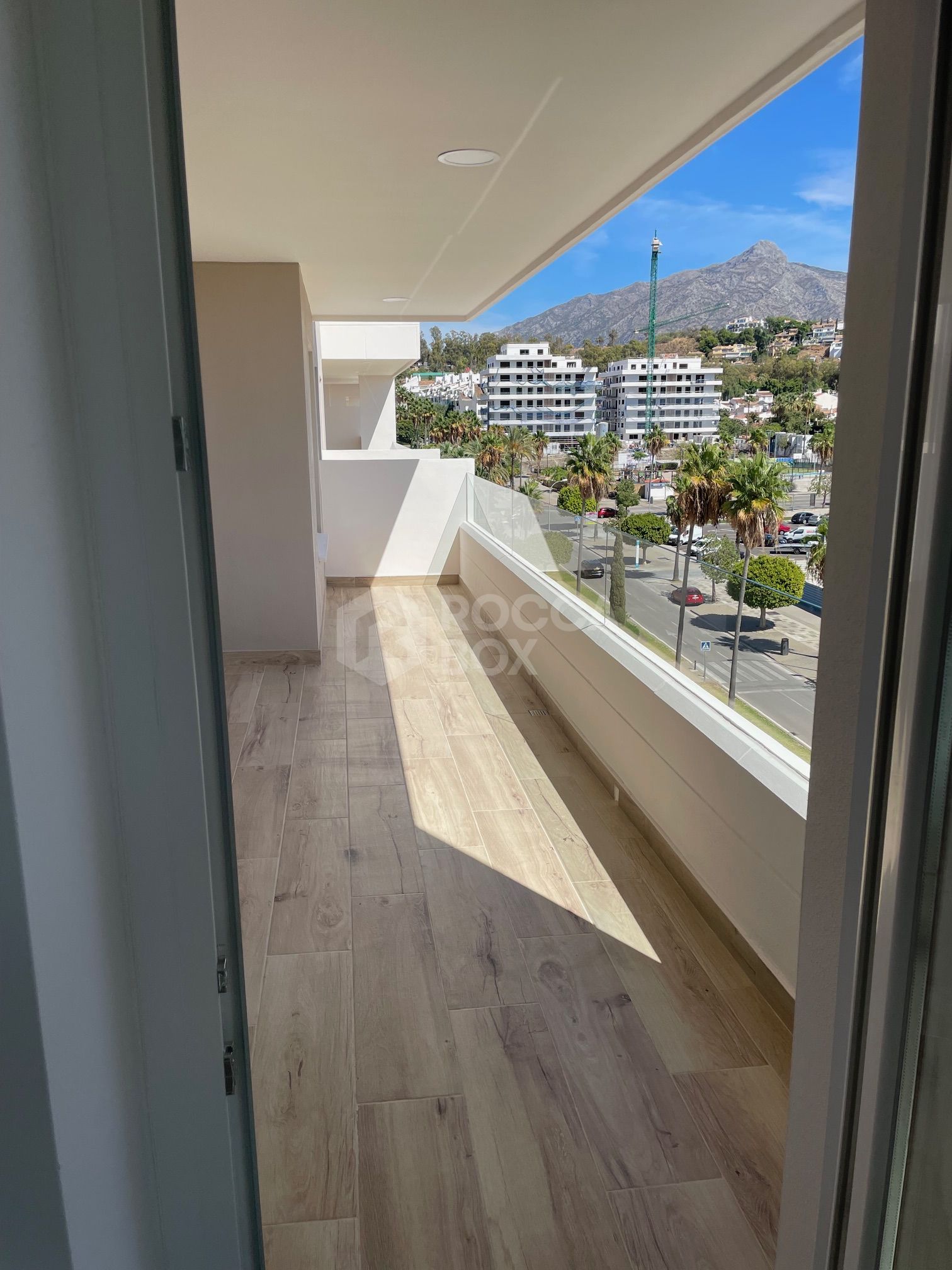 Brand new Apartment in Nueva Andalucia - La Concha views and Sea Views - Keys ready!