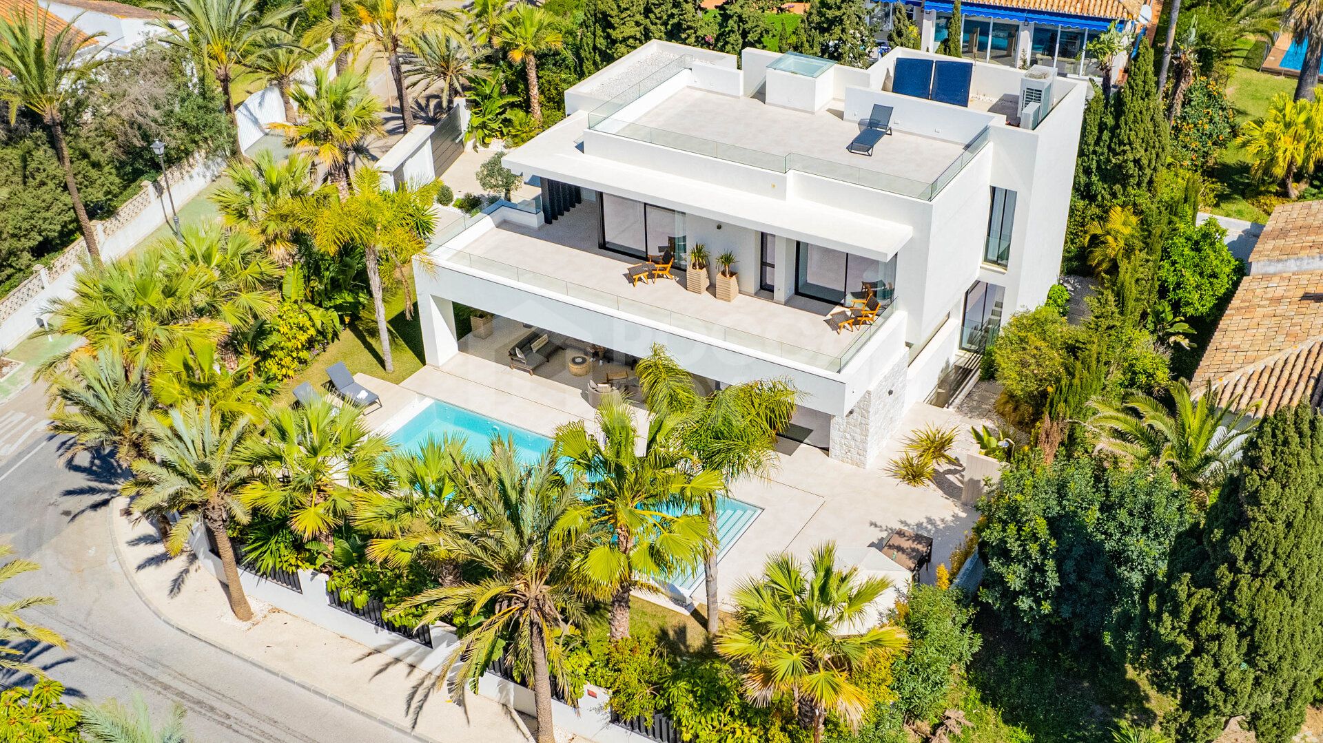 Villa Vida Del Mar an Elegant & Impressive Modern Home in Marbesa Marbella East