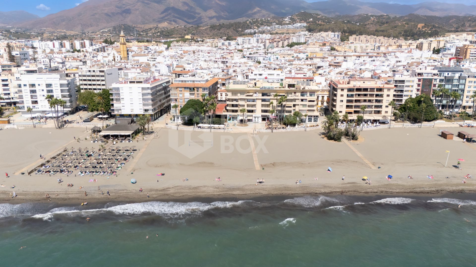 Fantastic renovated home in Estepona just a few meters from the beach!