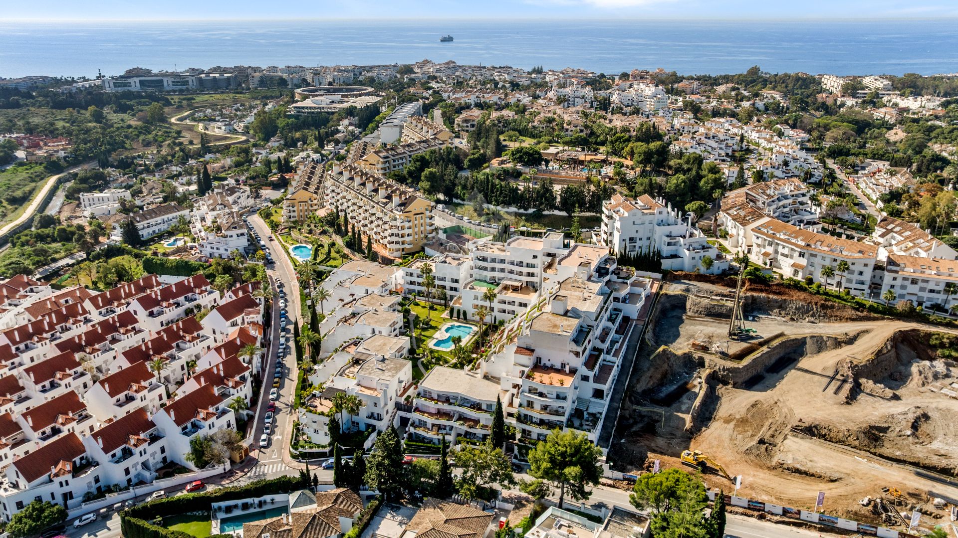 Apartment in Nueva Andalucia, Marbella