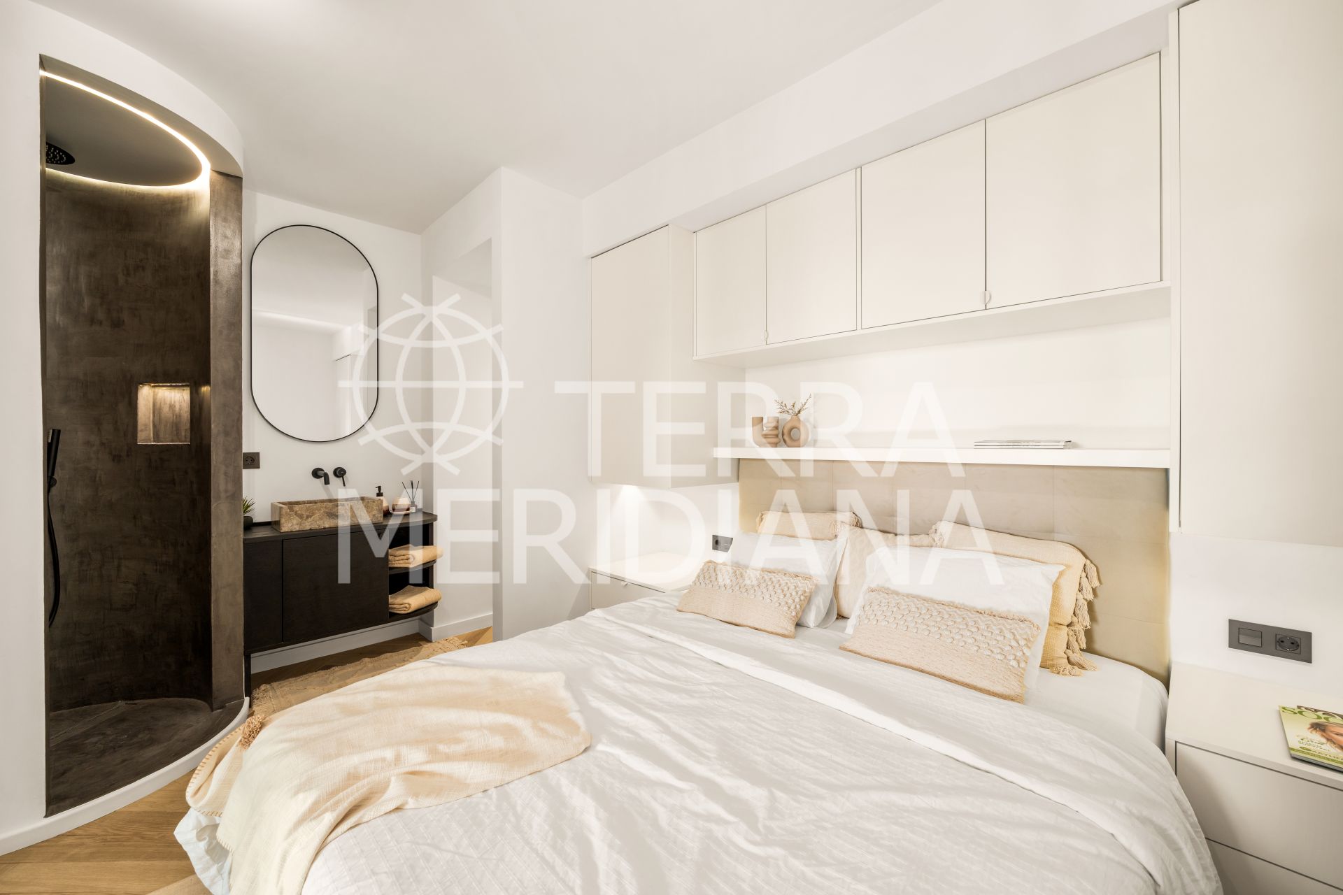 Apartment in Nueva Andalucia, Marbella