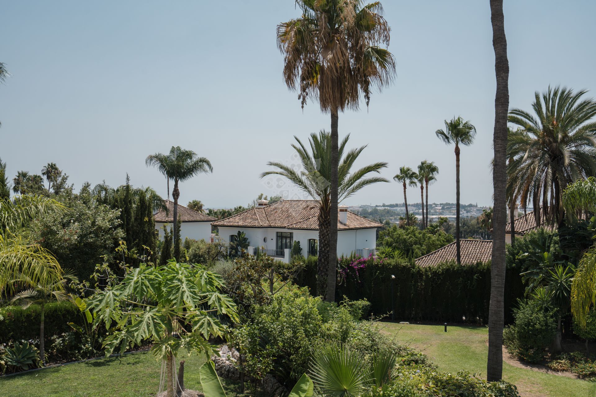 Ground Floor Duplex in Alcores del Golf, Marbella