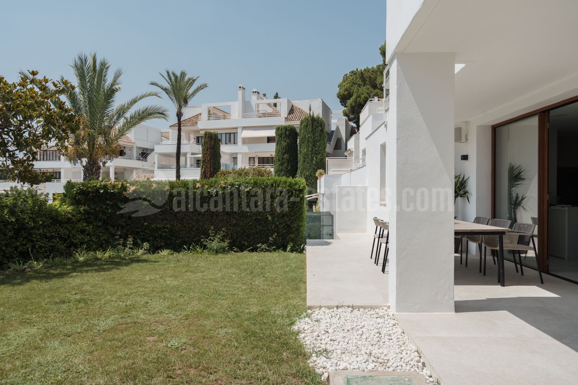 Ground Floor Duplex in Alcores del Golf, Marbella