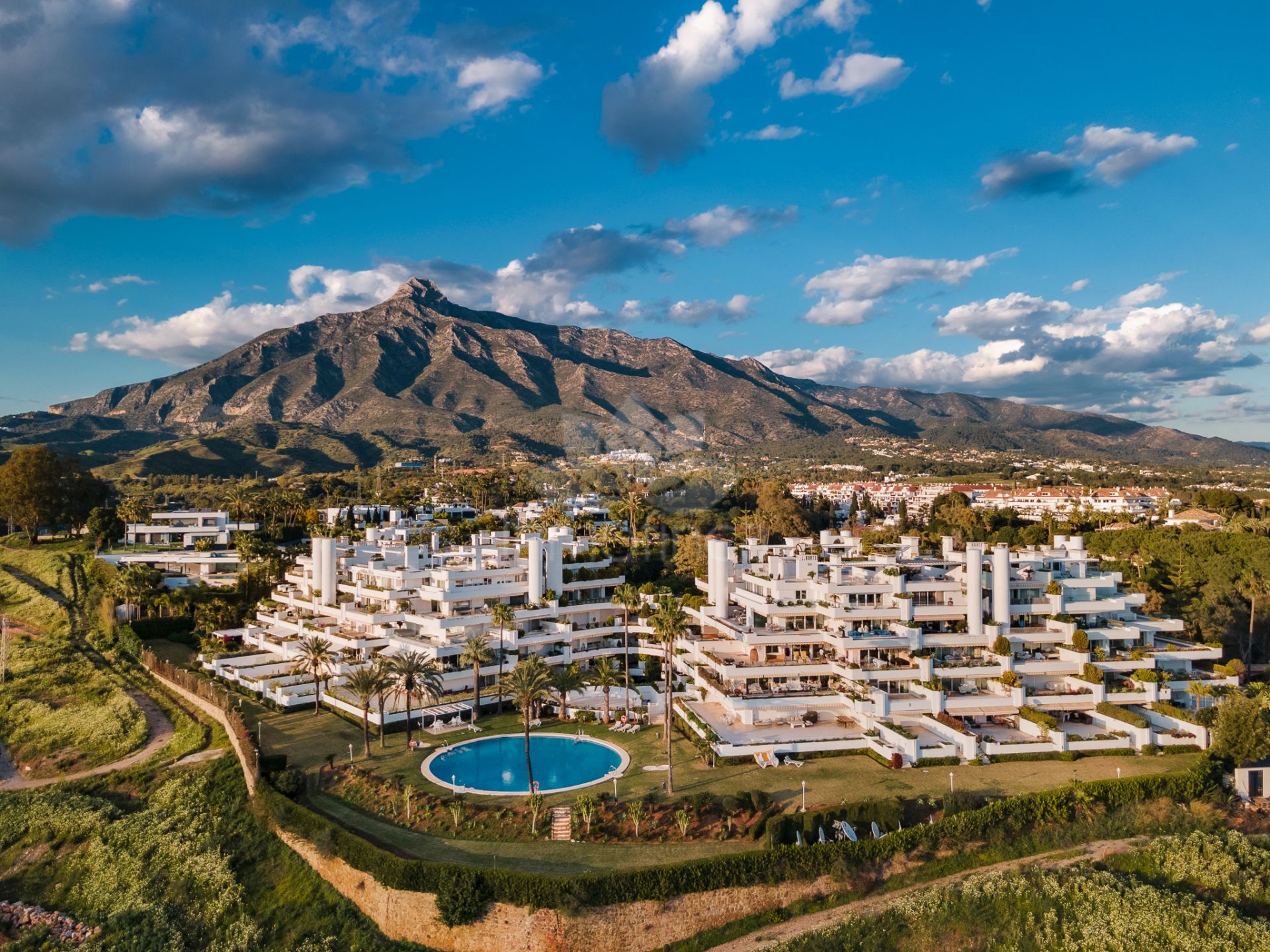 Apartment in Marbella Golden Mile, Marbella