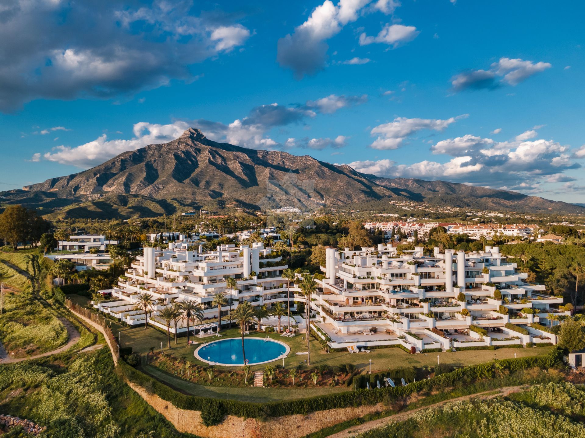 Apartment in Marbella Golden Mile, Marbella