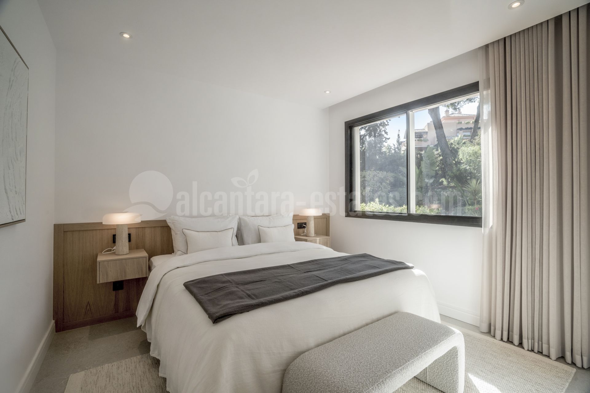 Apartamento Planta Baja en Altos Reales, Marbella