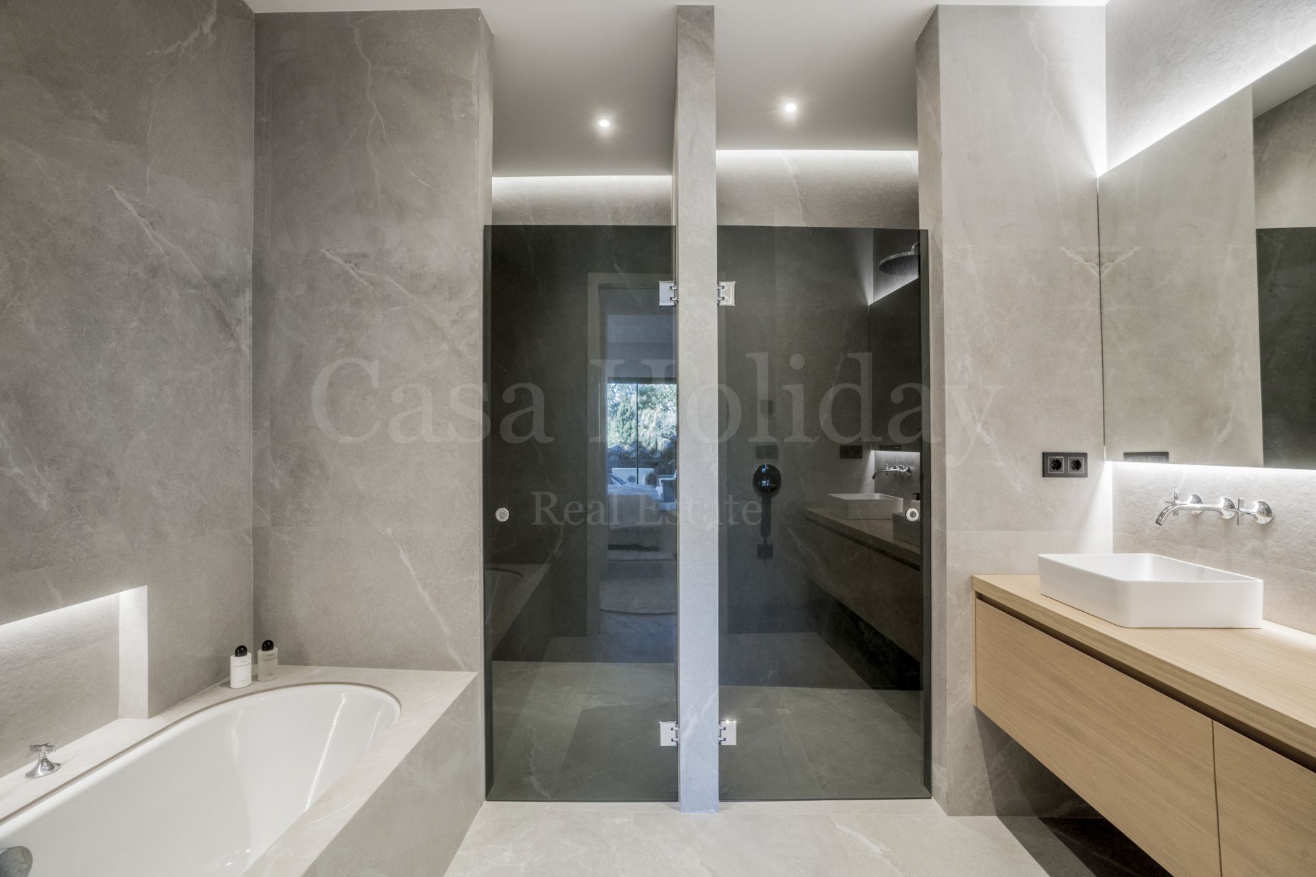 Apartamento Planta Baja en Altos Reales, Marbella