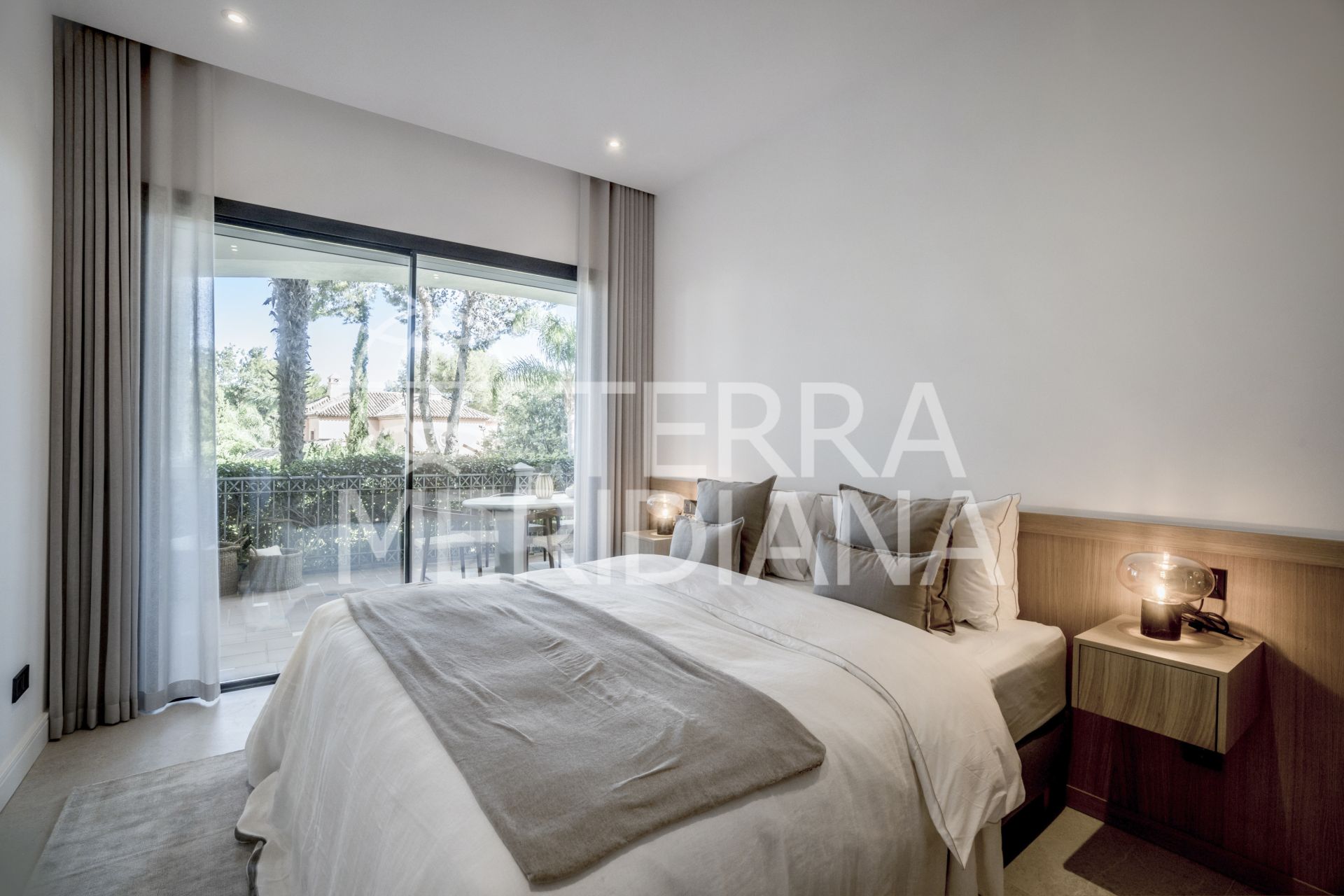 Ground Floor Apartment in Altos Reales, Marbella