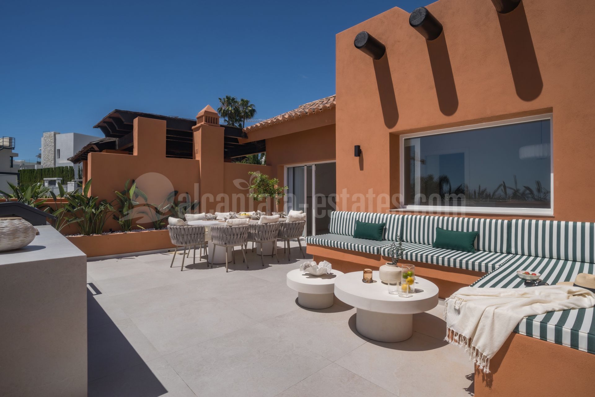 Atico Duplex en Alminar de Marbella, Marbella