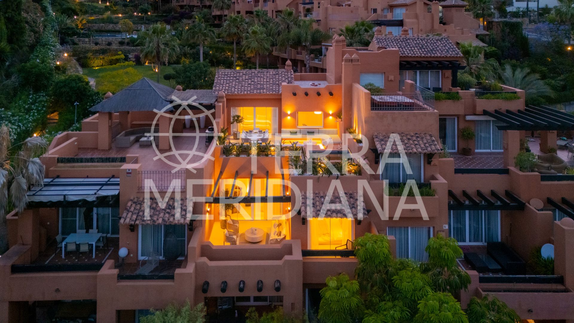 Duplex Penthouse in Alminar de Marbella, Marbella