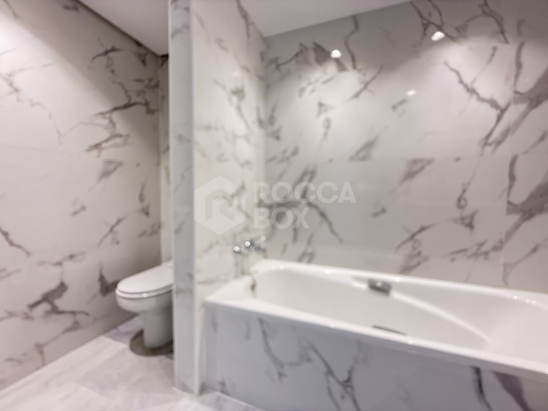 Luxury apart in Alhambra del golf