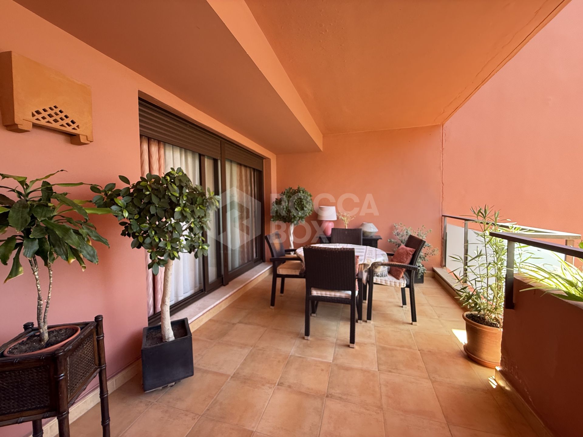 Apartment with sea views in Guadalmansa.