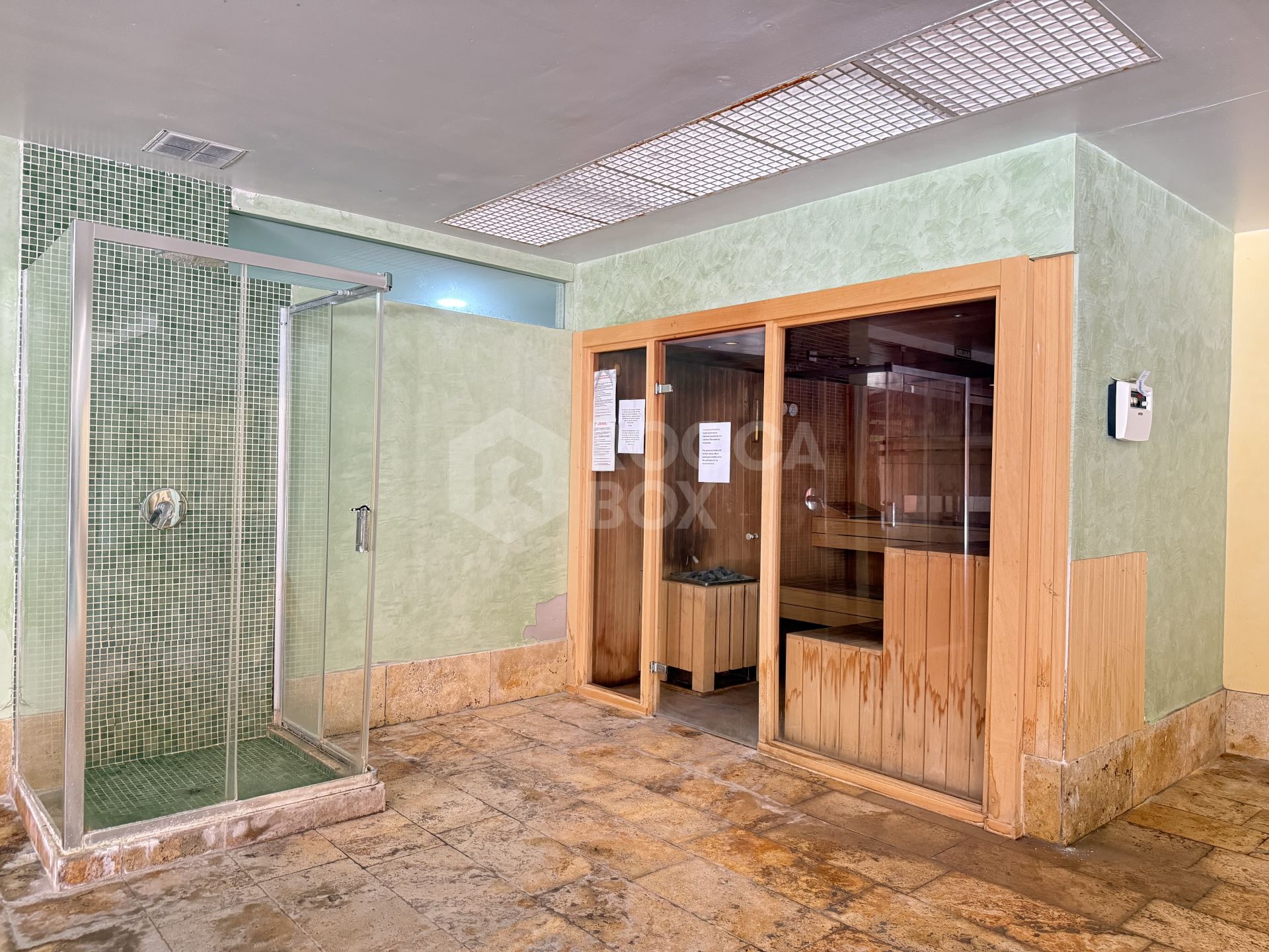 Apartment with sea views in Guadalmansa.