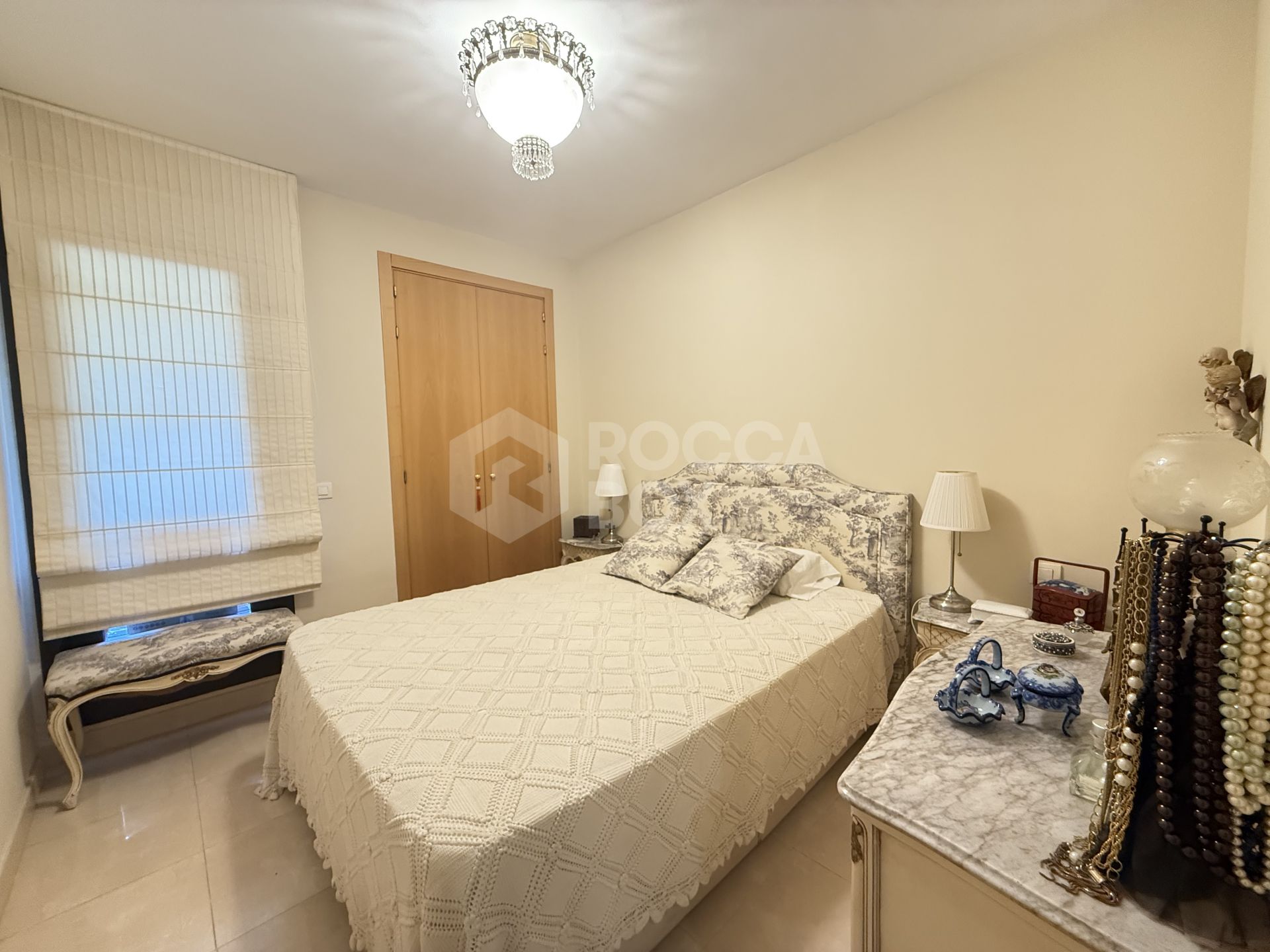 Apartment with sea views in Guadalmansa.